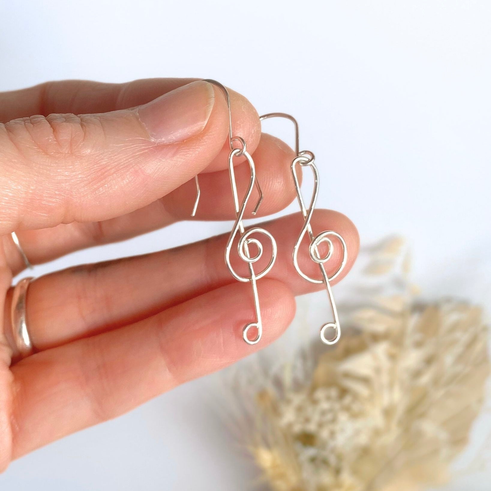 Music dangle earrings | Treble clef, Quaver, Double quaver | Sterling silver, Gold-filled, Stainless steel | Music lover gift
