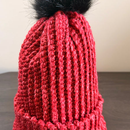 #116 Adult Beanie with faux fur bobble