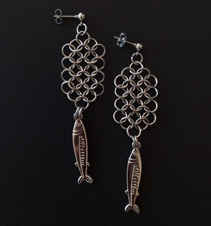 Fishy chainmaille earrings