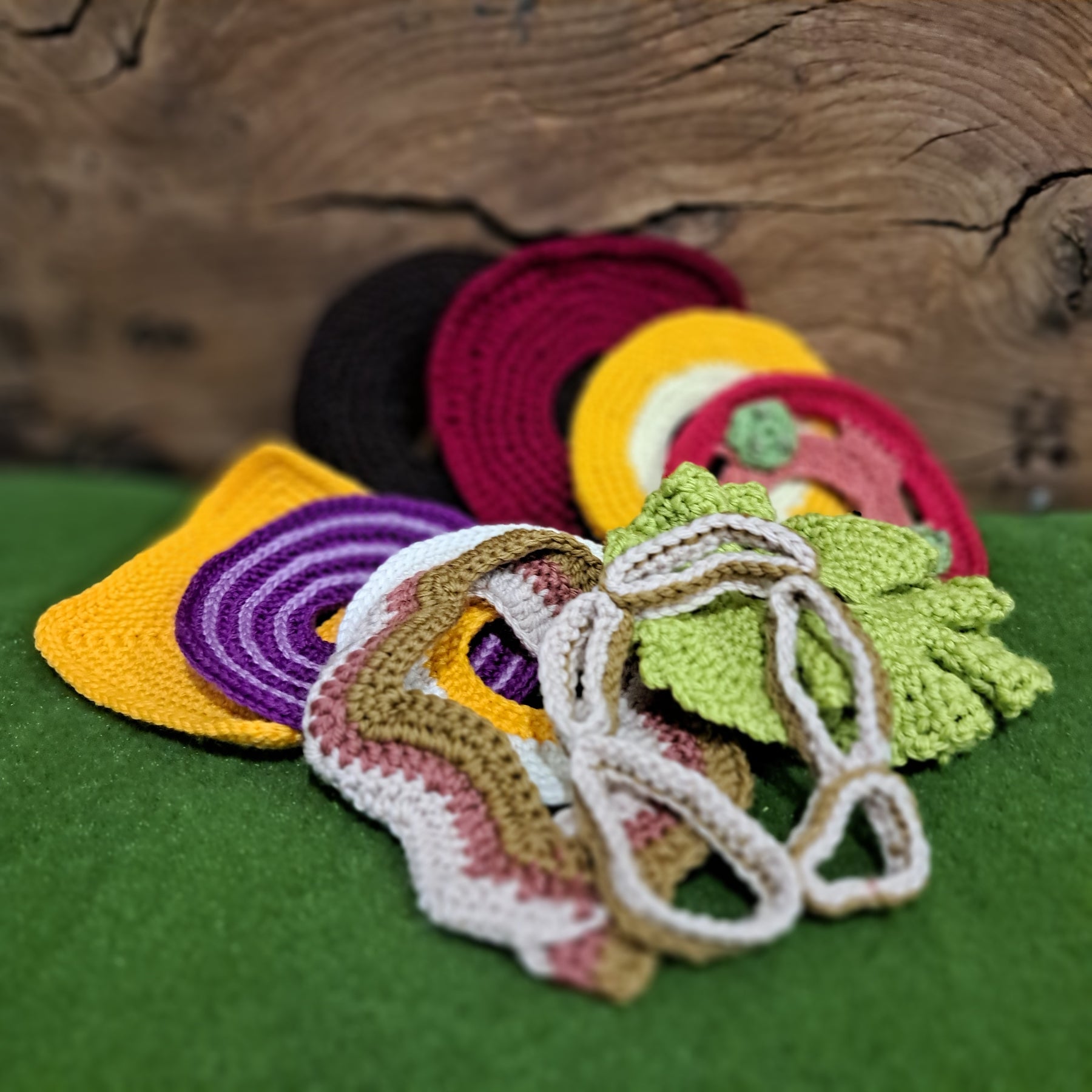 Hamburger- crochet toy for imaginative play