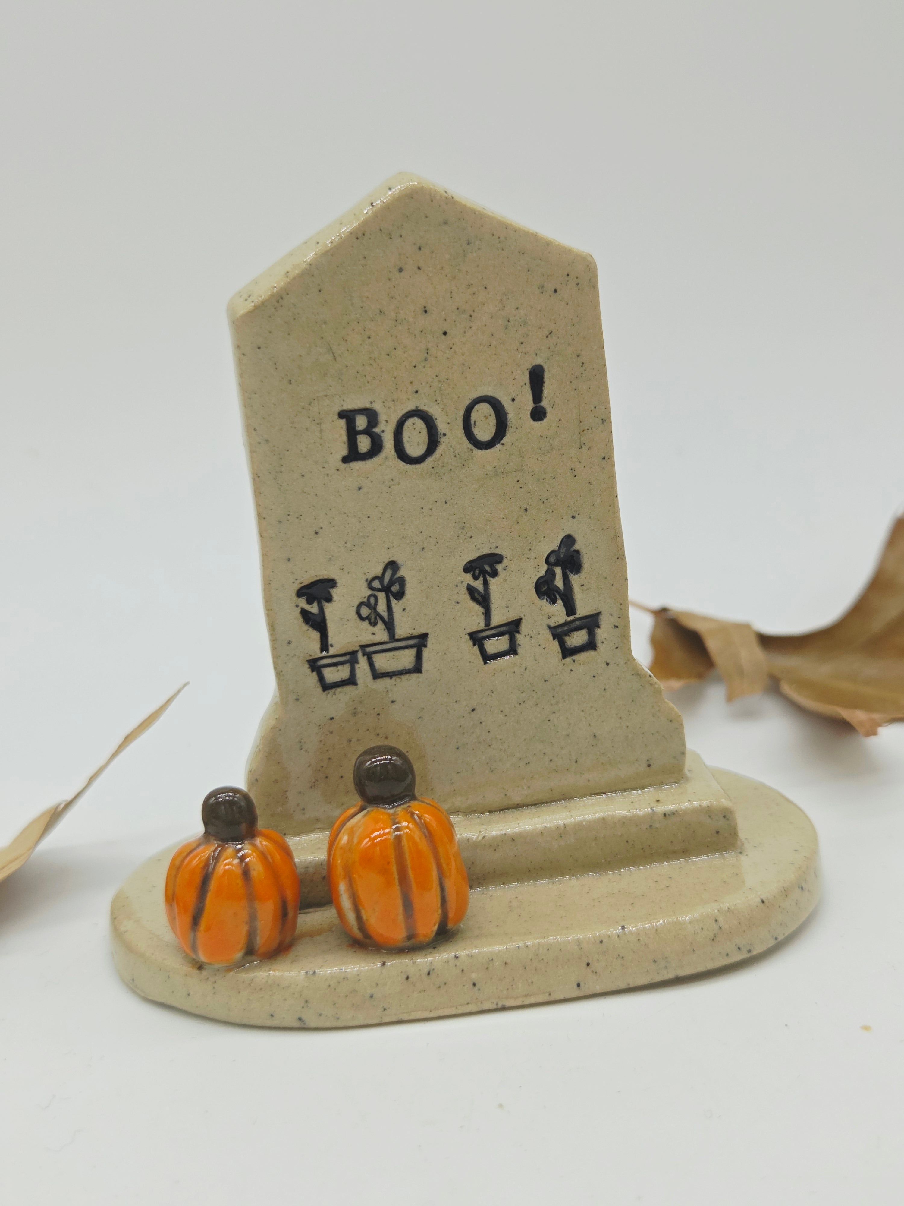 Spooky Ceramic Toombstone