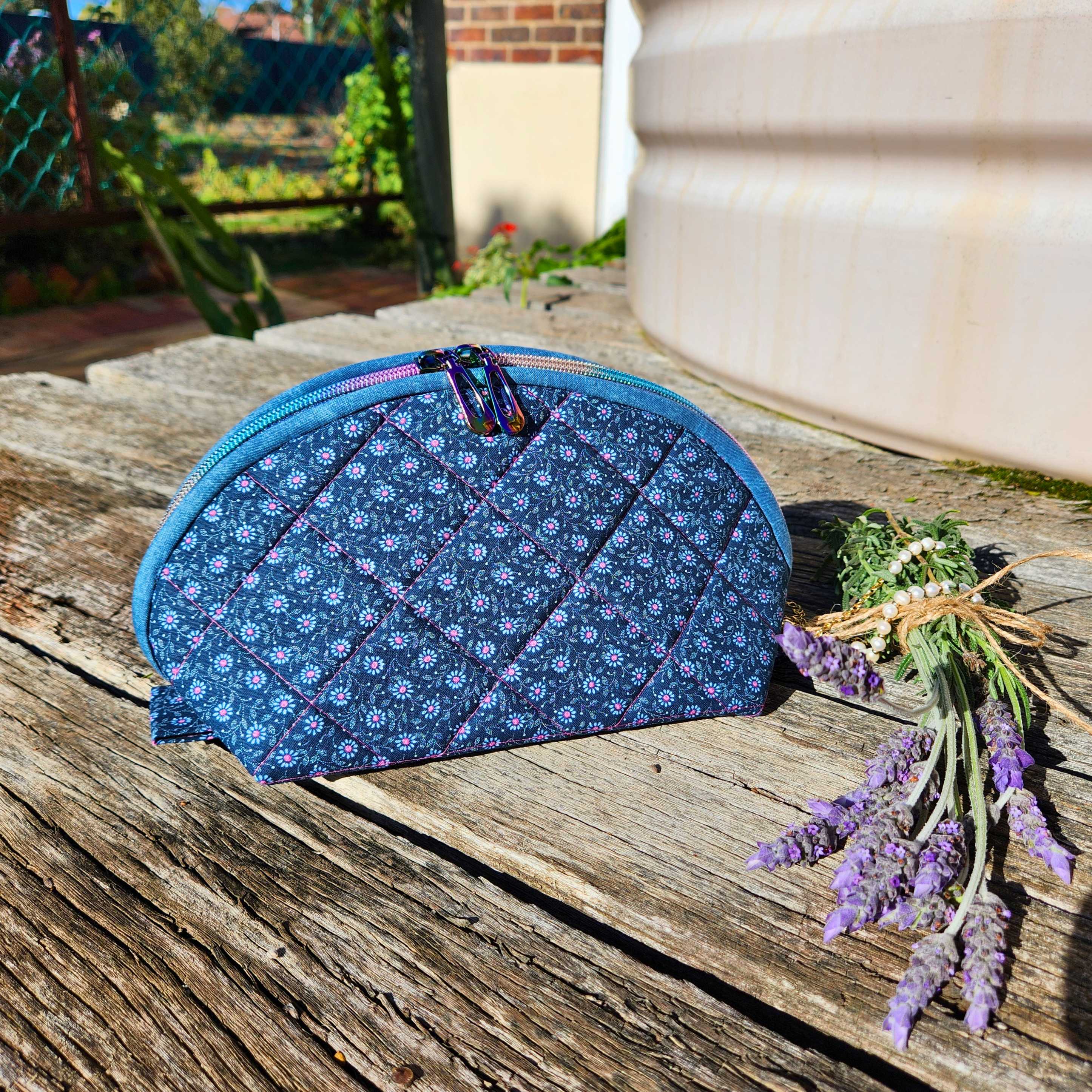 Extra Large Zippered Taco Pouch