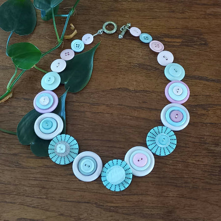 Button necklace - Fairy Floss