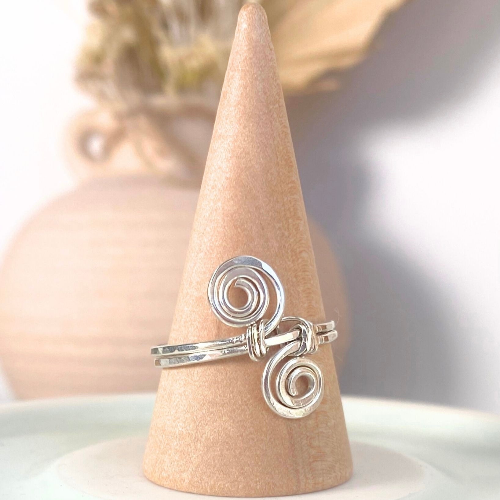 Figure-8 spirals ring | Sterling silver | Celtic-inspired jewellery