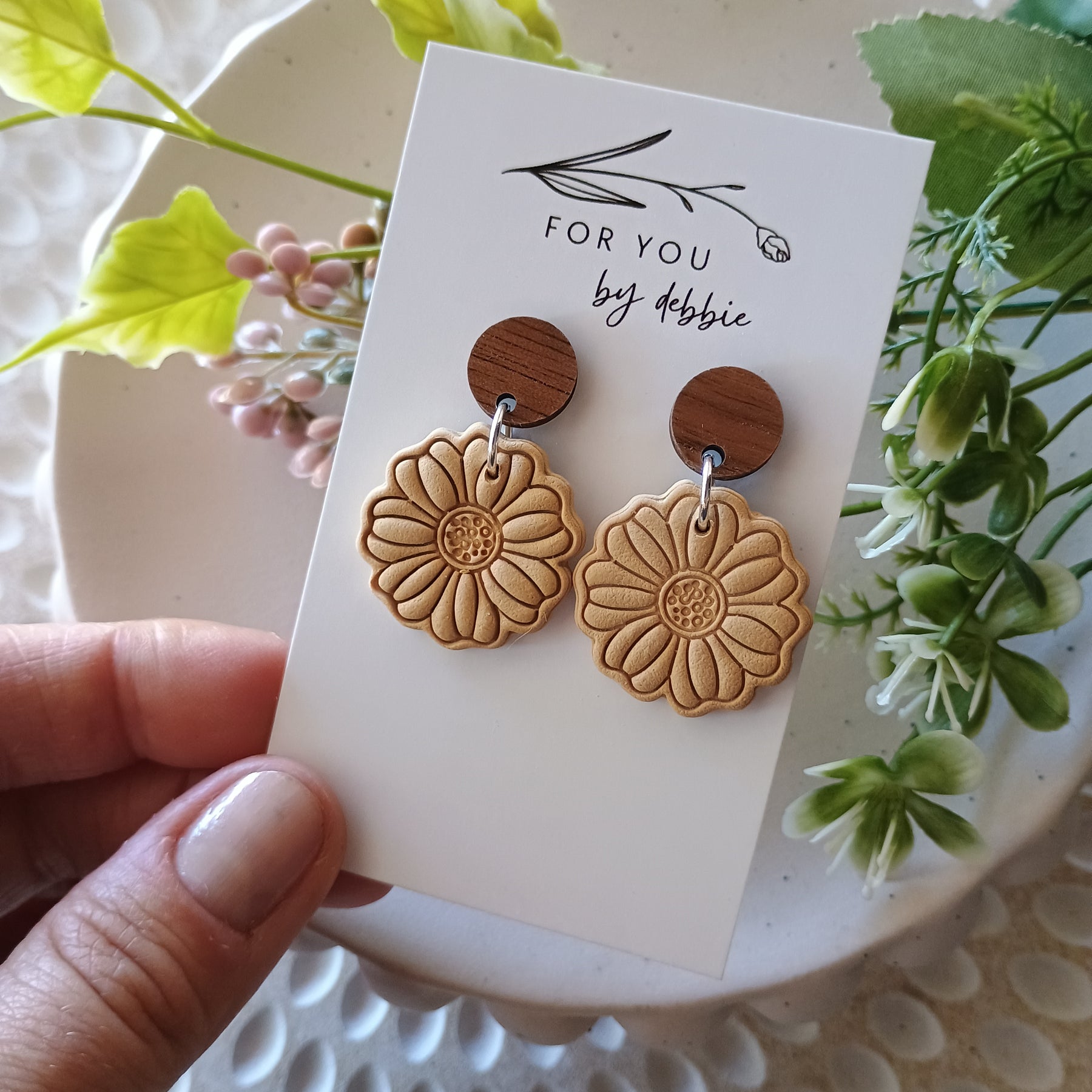 Earth flower earring with natural wood stud