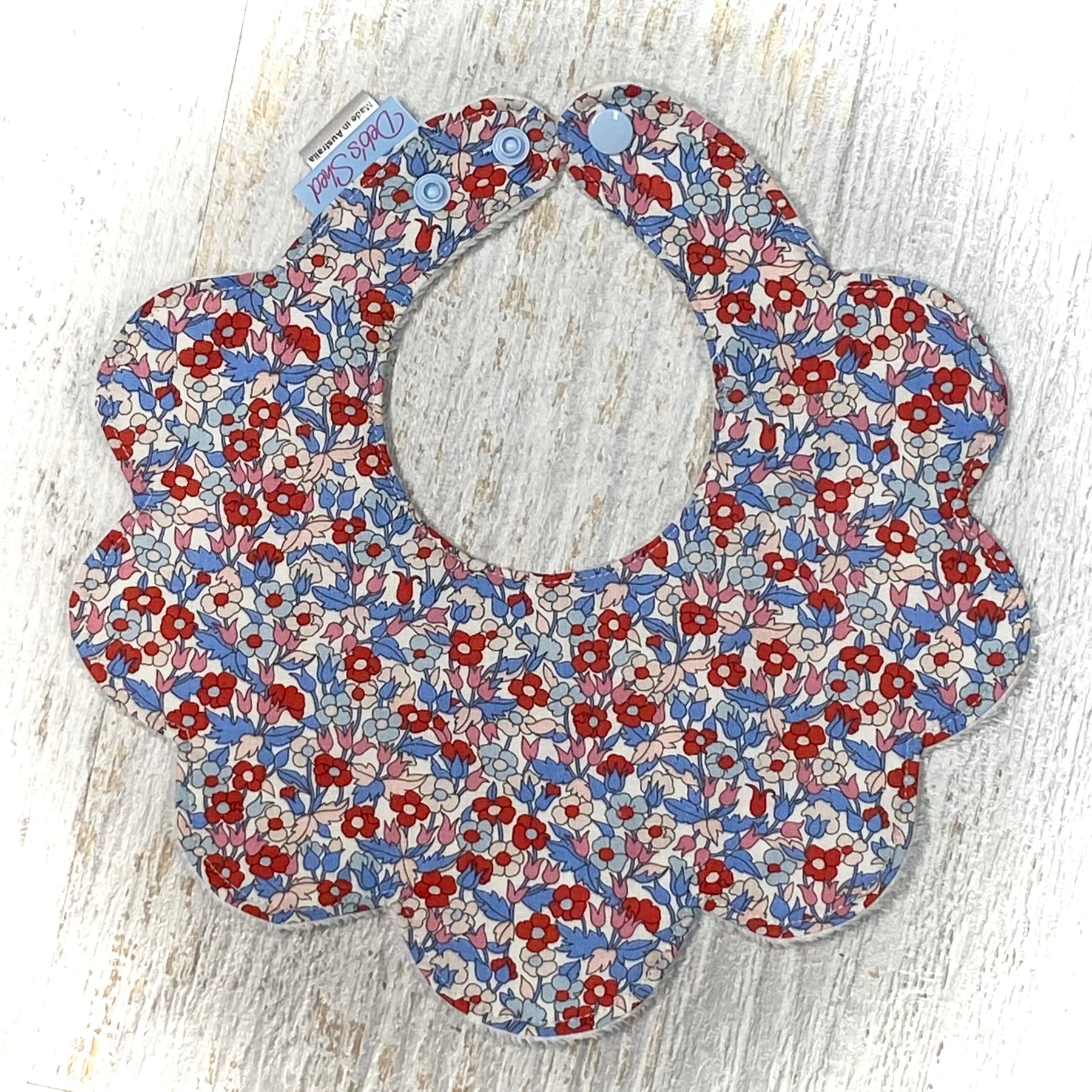 Scalloped Bib – Liberty Cotton