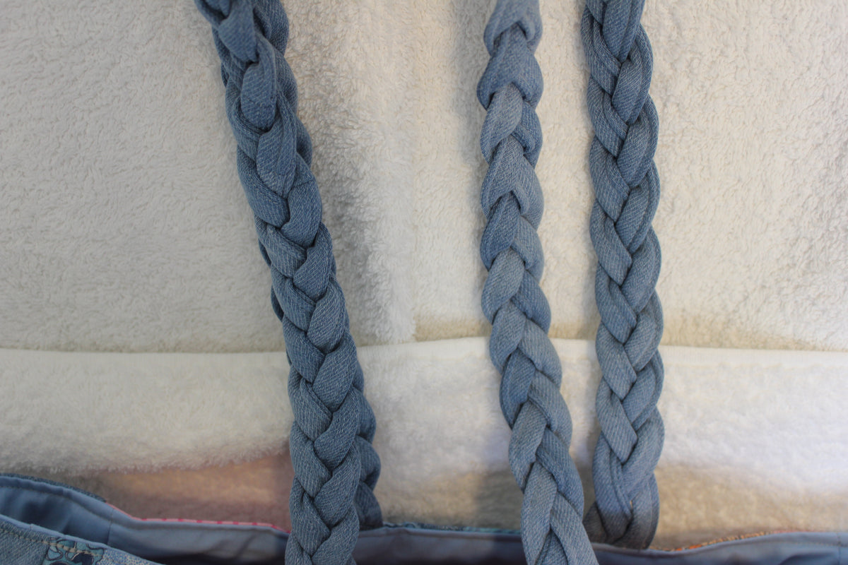 ´UNDER THE SEA´ TOTE BAG - LIGHT BLUE PLAITED HANDLES