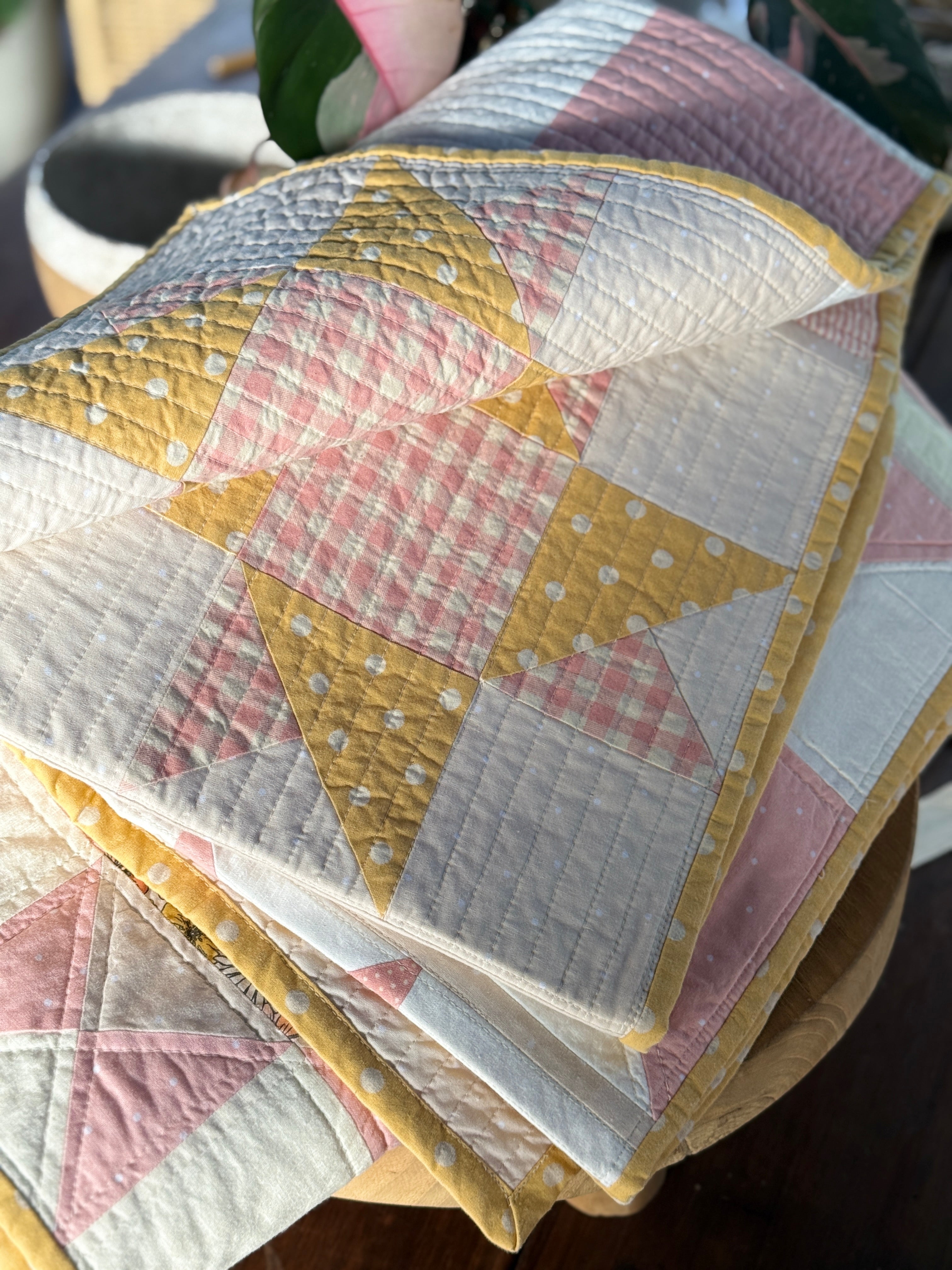 Prairie Sunset Patchwork Quilt - Reversible Pastel design