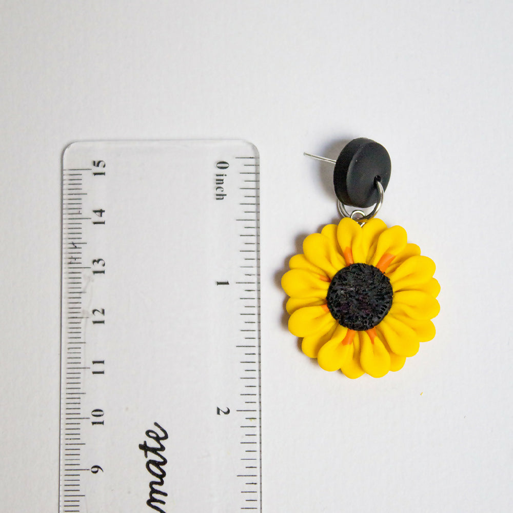 Sunflower stud-tops 3