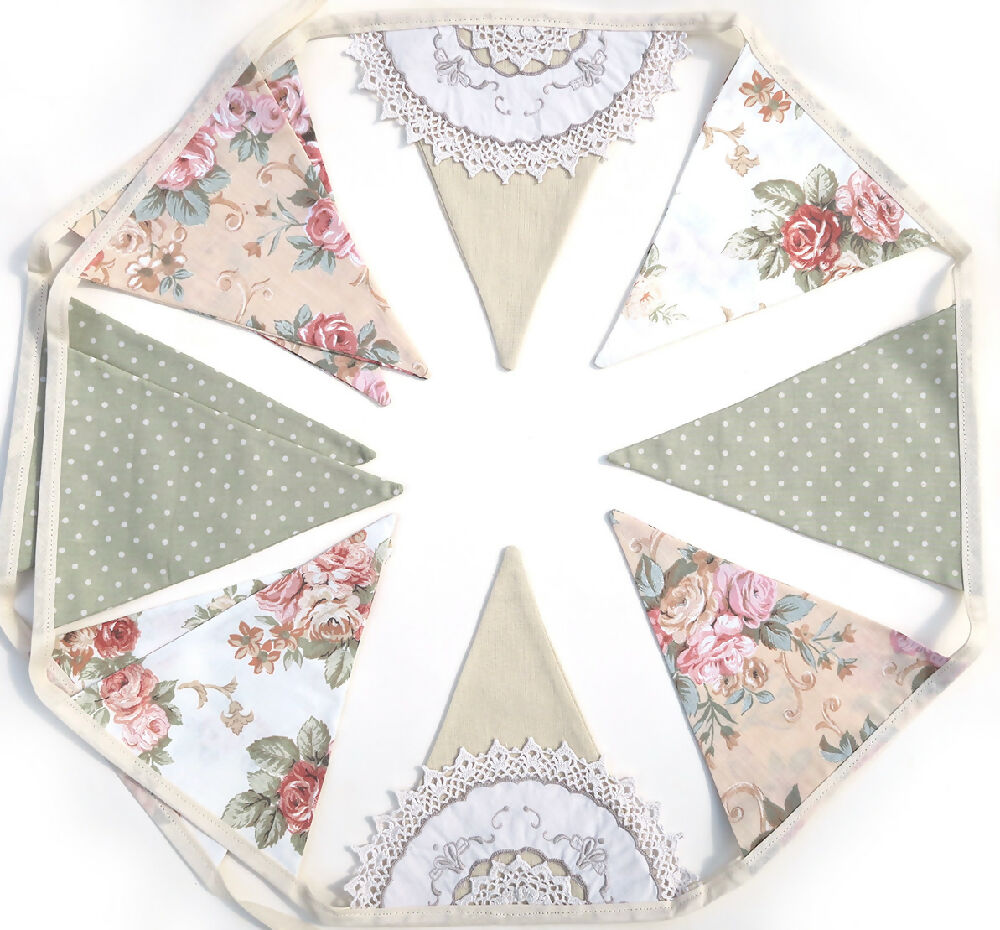 Ivory lace roses spots bunting 1d