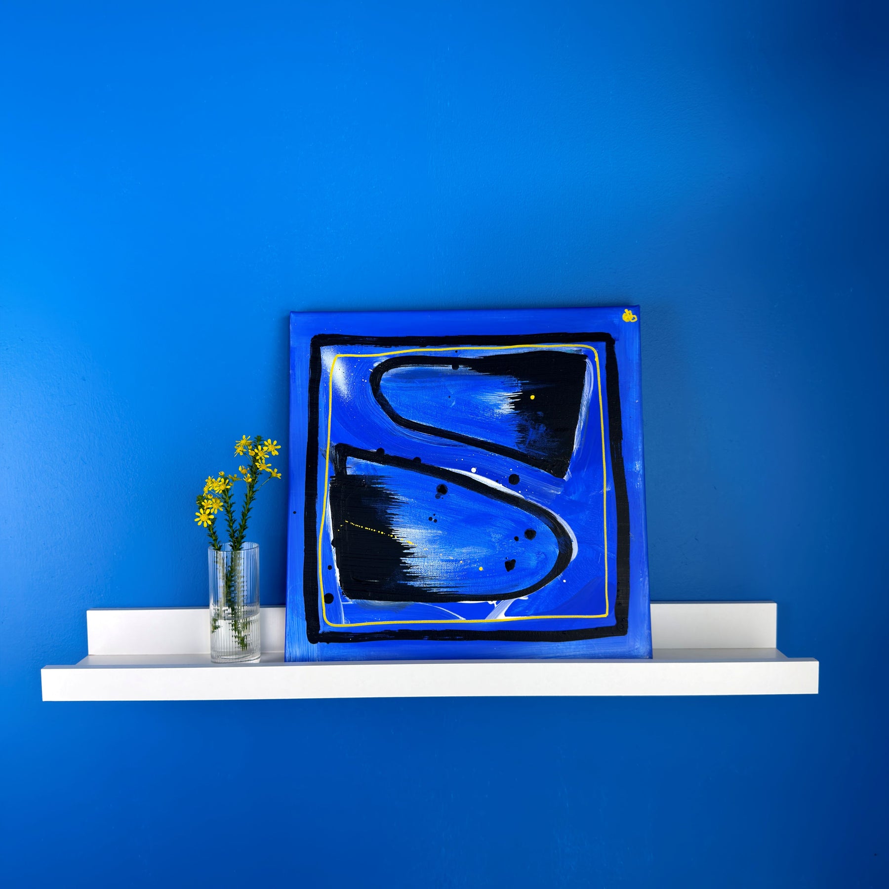 B.W Blue 4