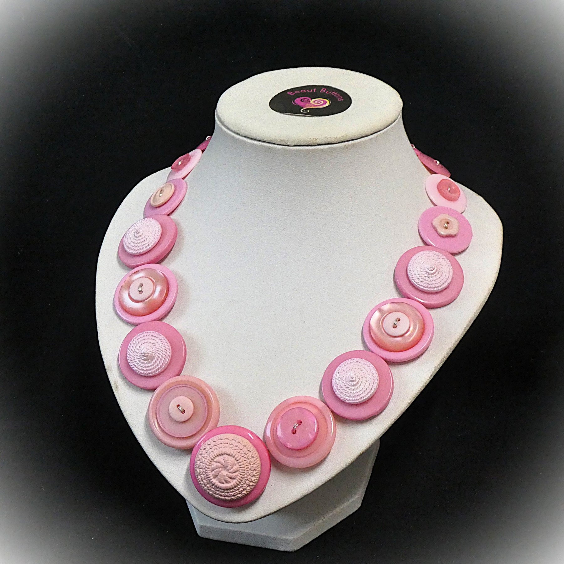 Button necklace - Pretty in Pink