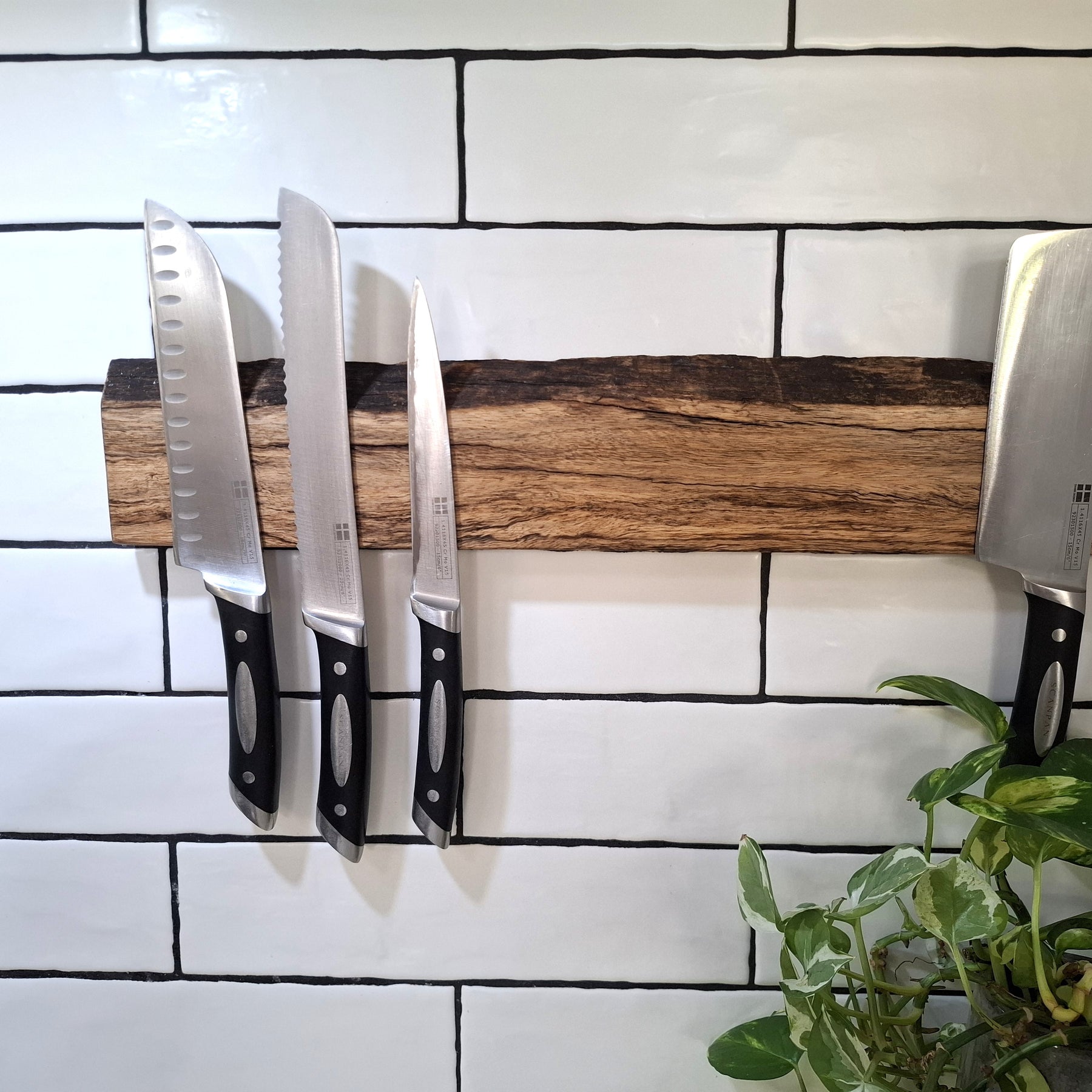 Handmade Wooden Magnetic Knife Holder: Wall-Mounted Kitchen Rack