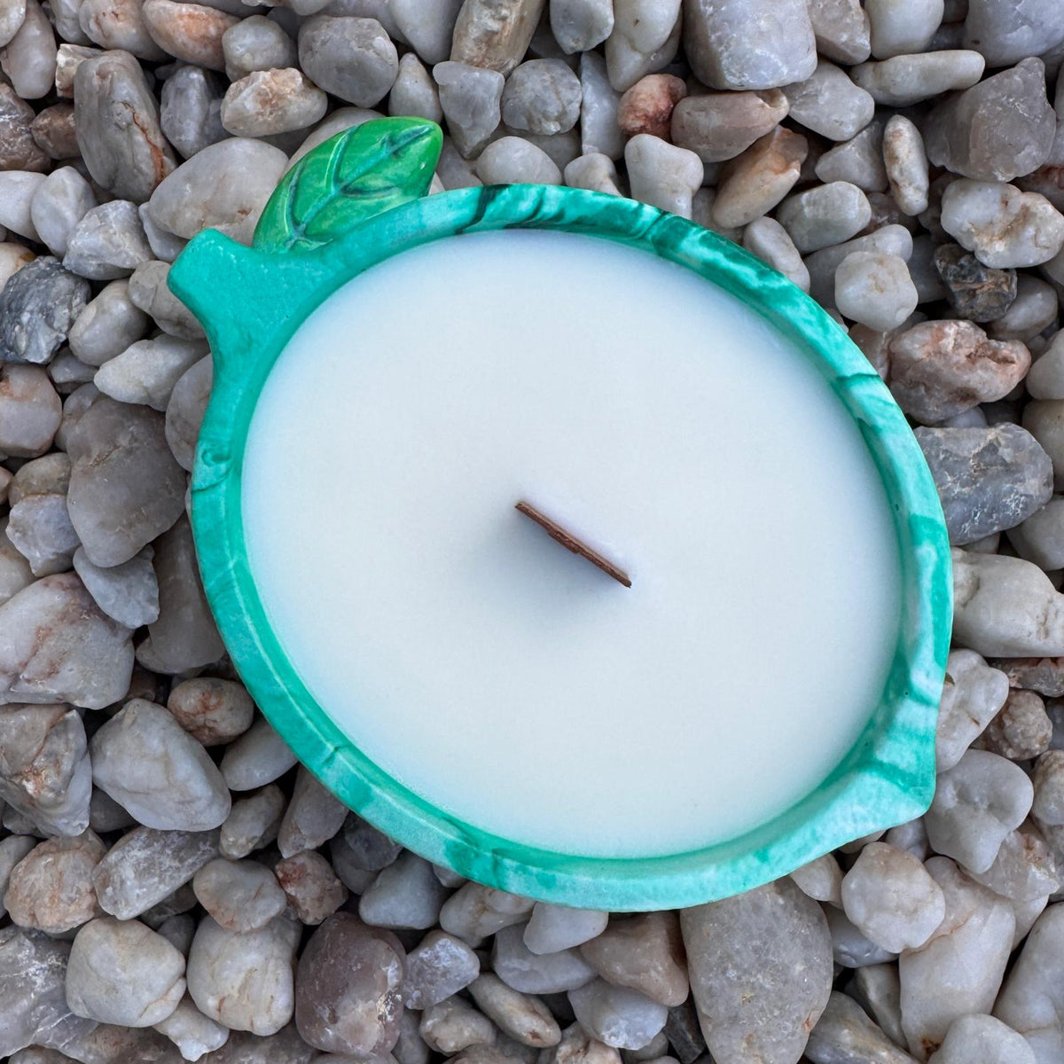 Concrete lime bowl candle with lime fragrance