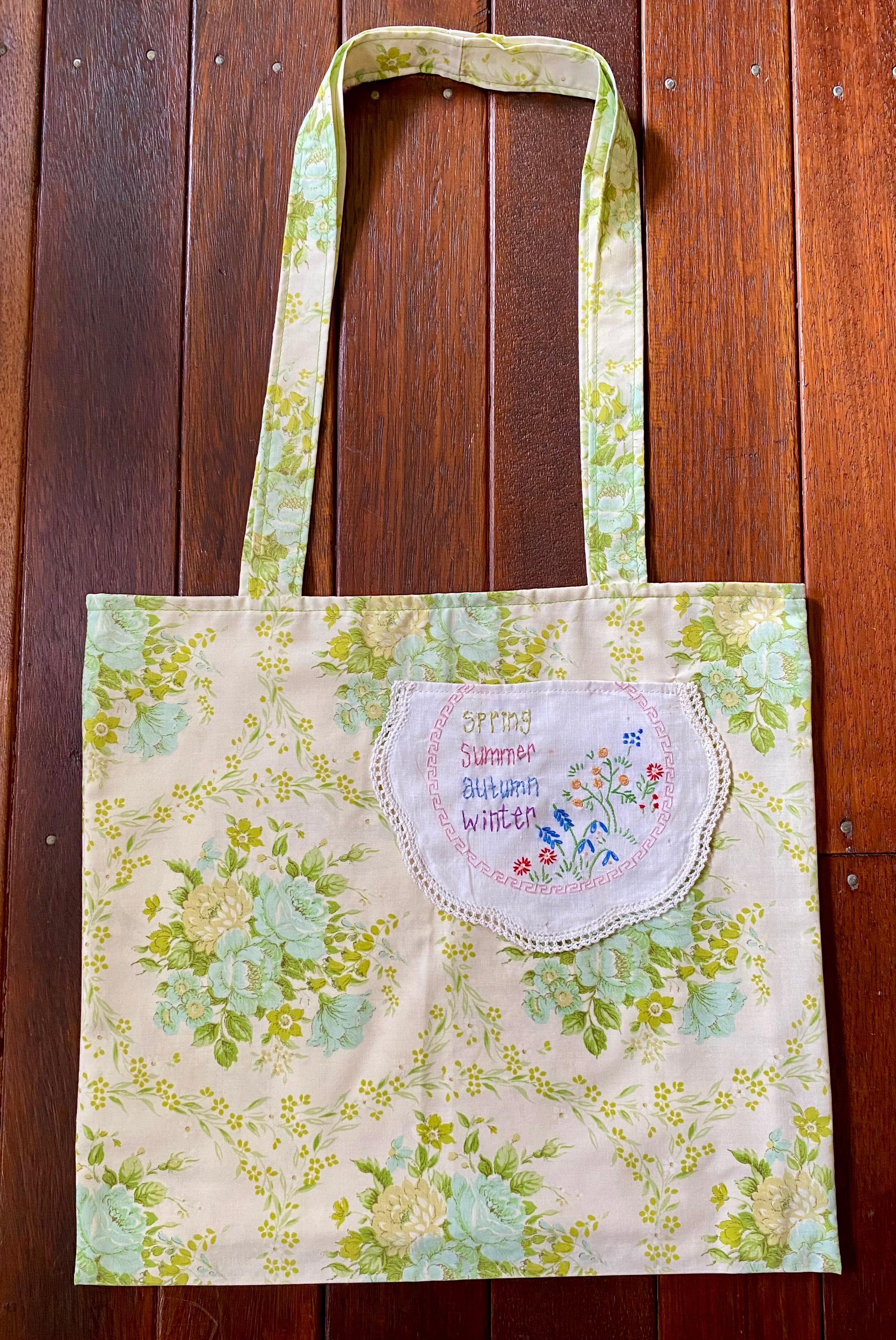 Vintage Doily Tote Bag - Embroidered Doily pocket - Green