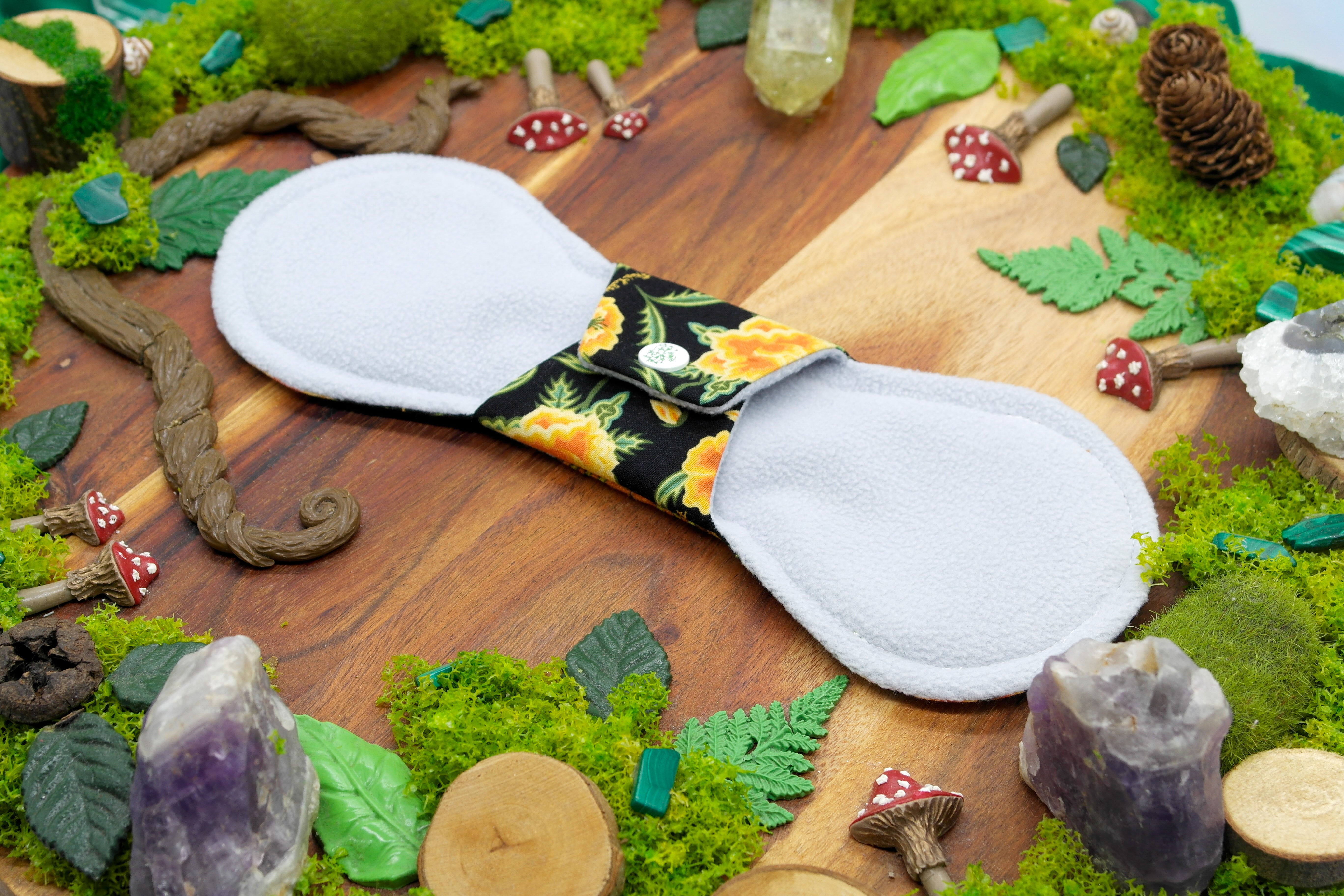 Eco-friendly reusable cloth pad 10" Heavy - Orange