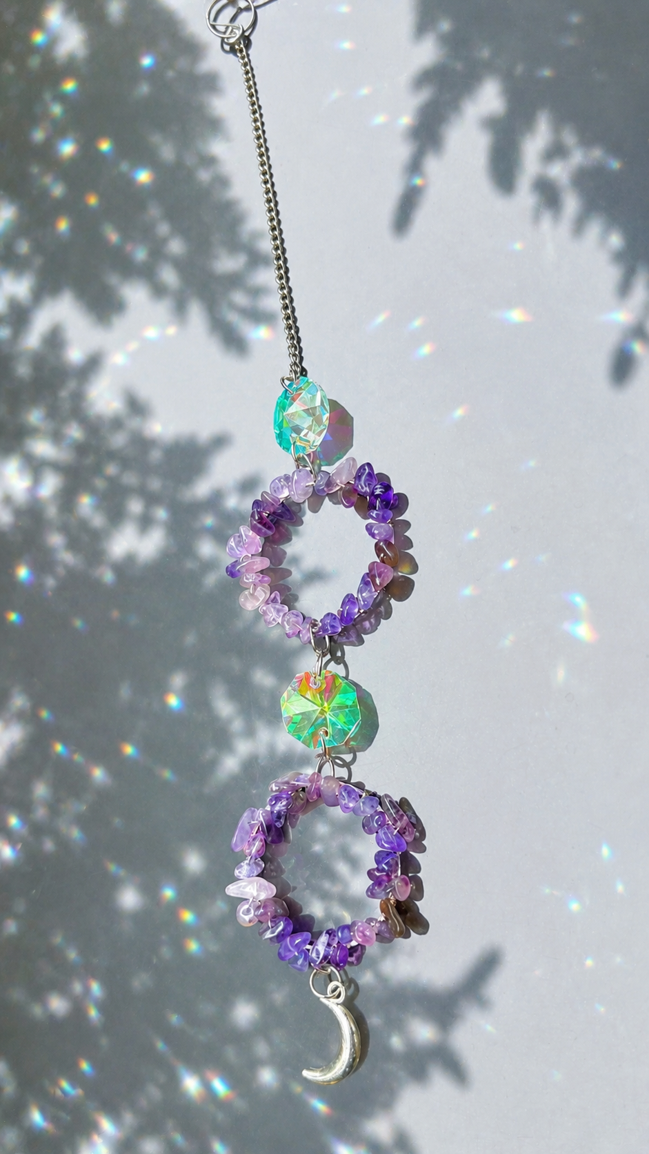 Bring in magic with Dancing Sun-catchers!