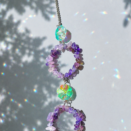 Bring in magic with Dancing Sun-catchers!