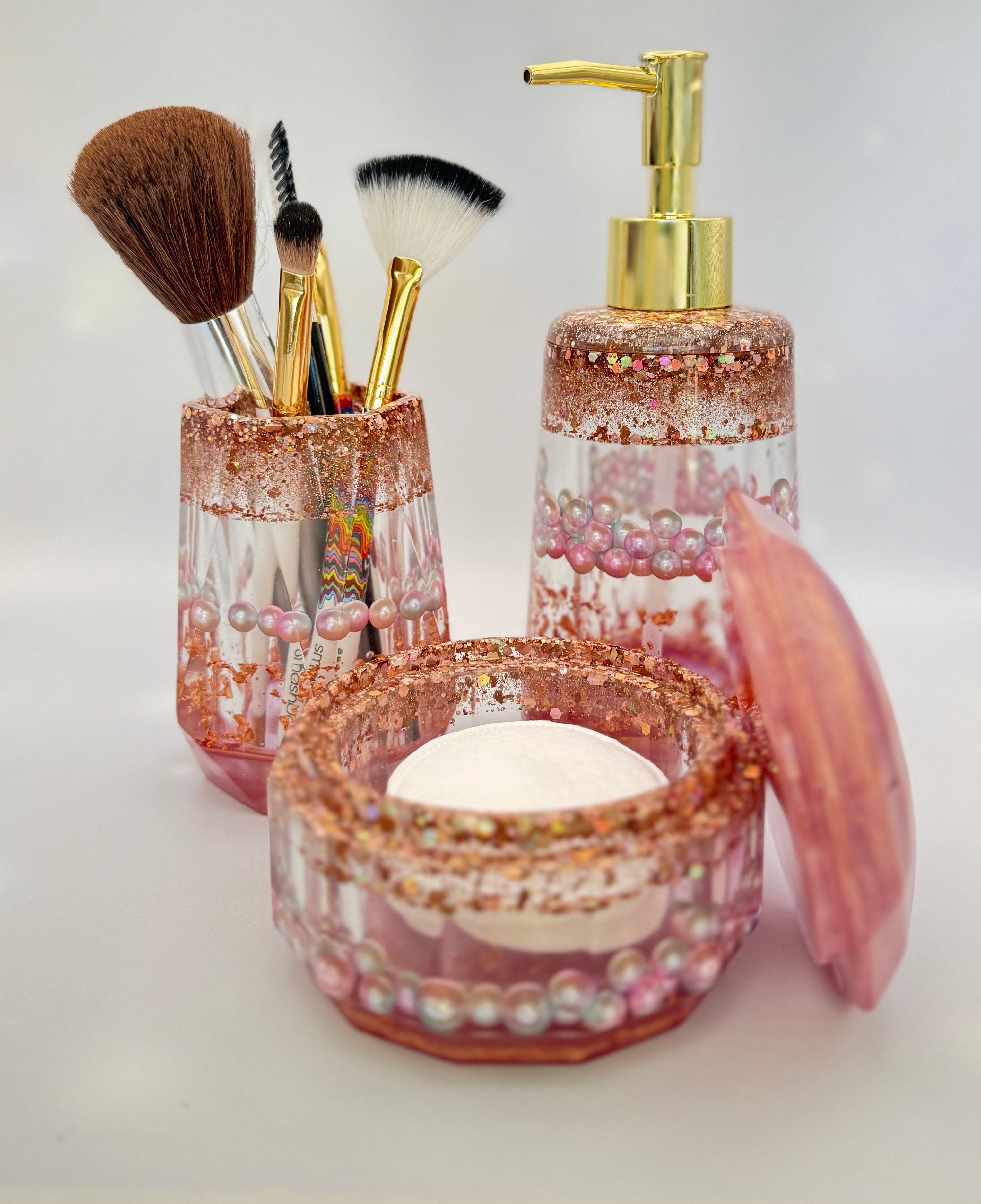 Resin Luxury Vanity Set - Gilded Rose Pearl