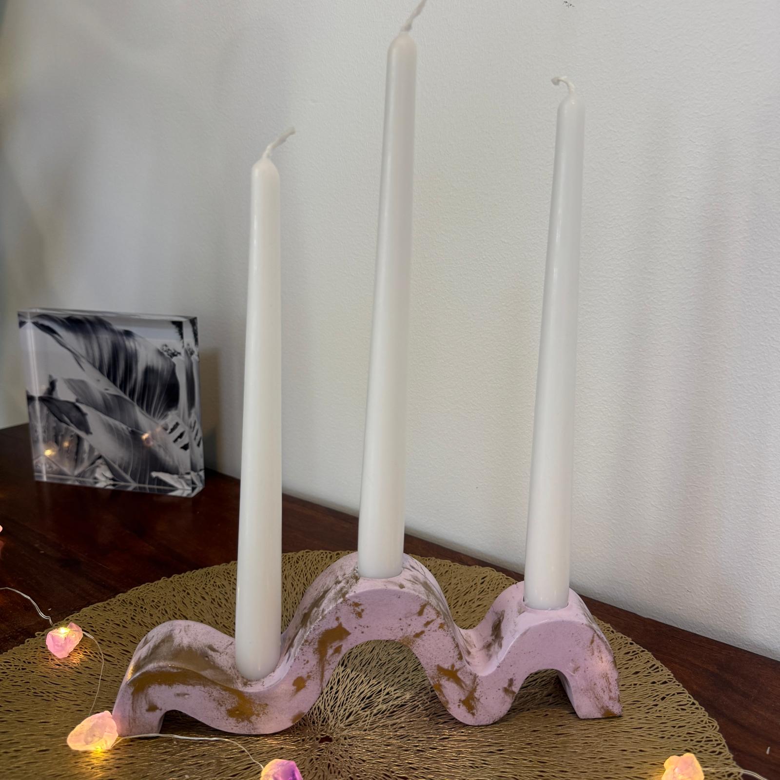 Lilac and gold wavy concrete holder for taper candles