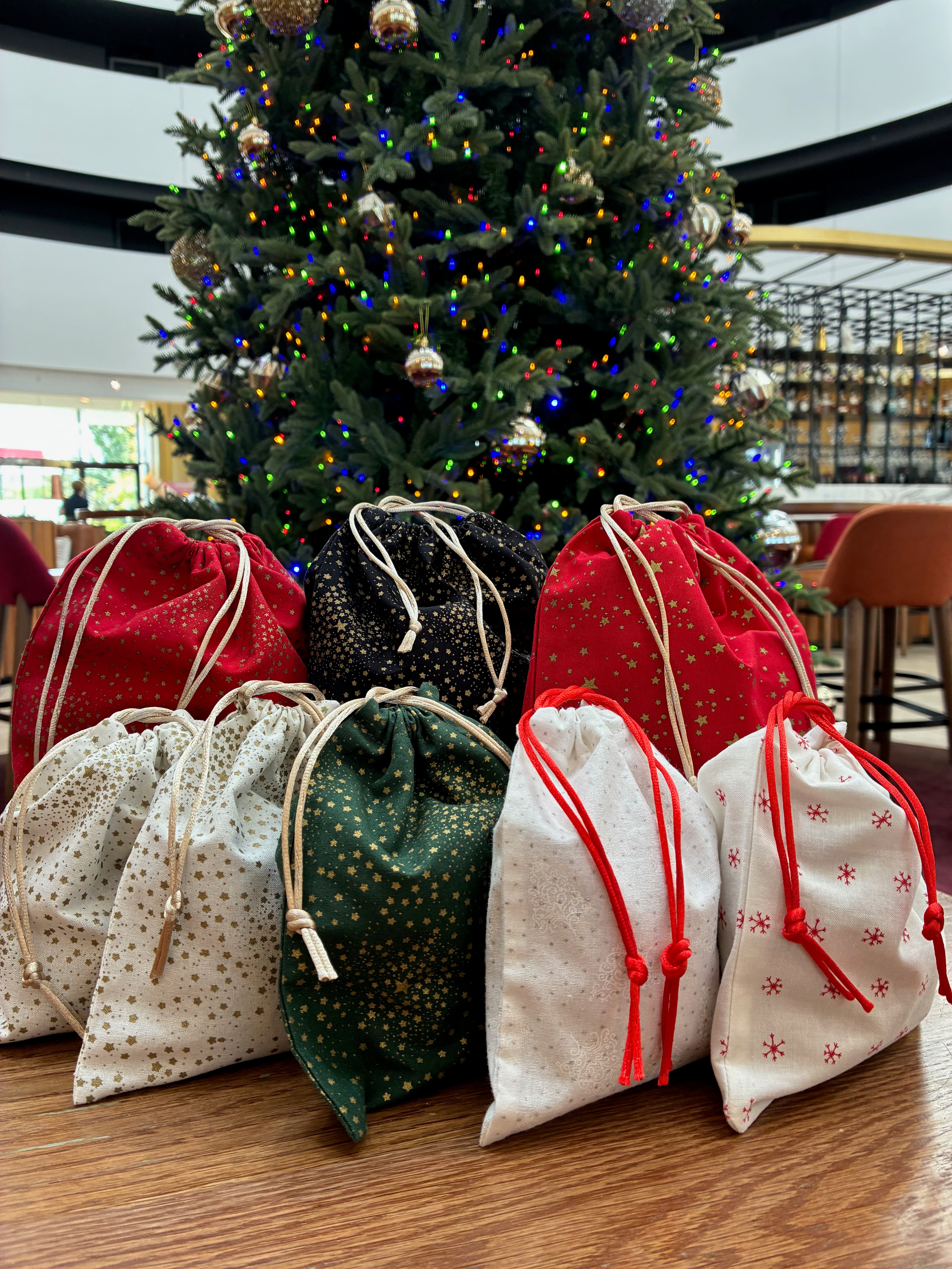 Handmade Fabric Christmas Gift Bags / reusable gift bags