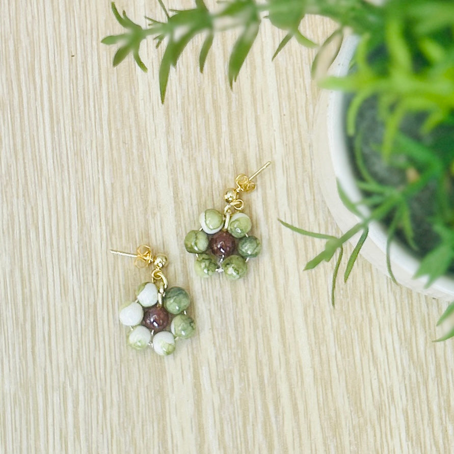 'Daisy Daisy' Daisies on studs Boho Gold