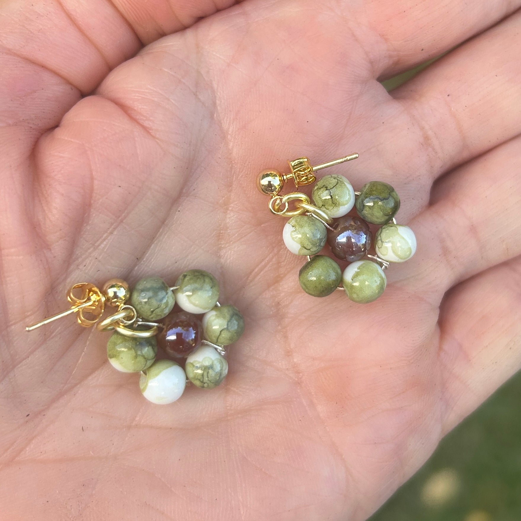 'Daisy Daisy' Daisies on studs Boho Gold