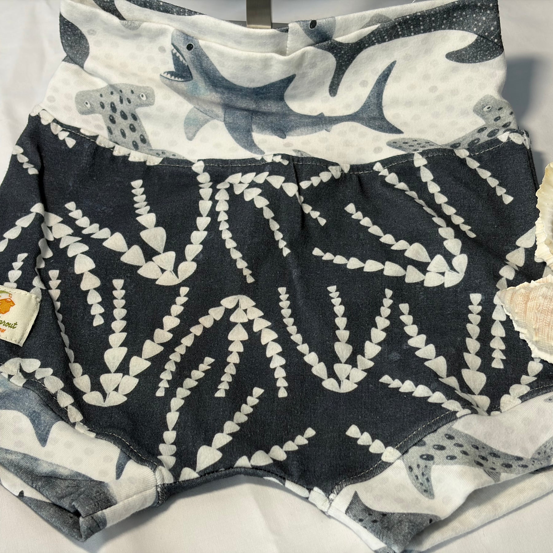 EOFY SALE SHARK TEE AND SHORTS SET 12-18 months