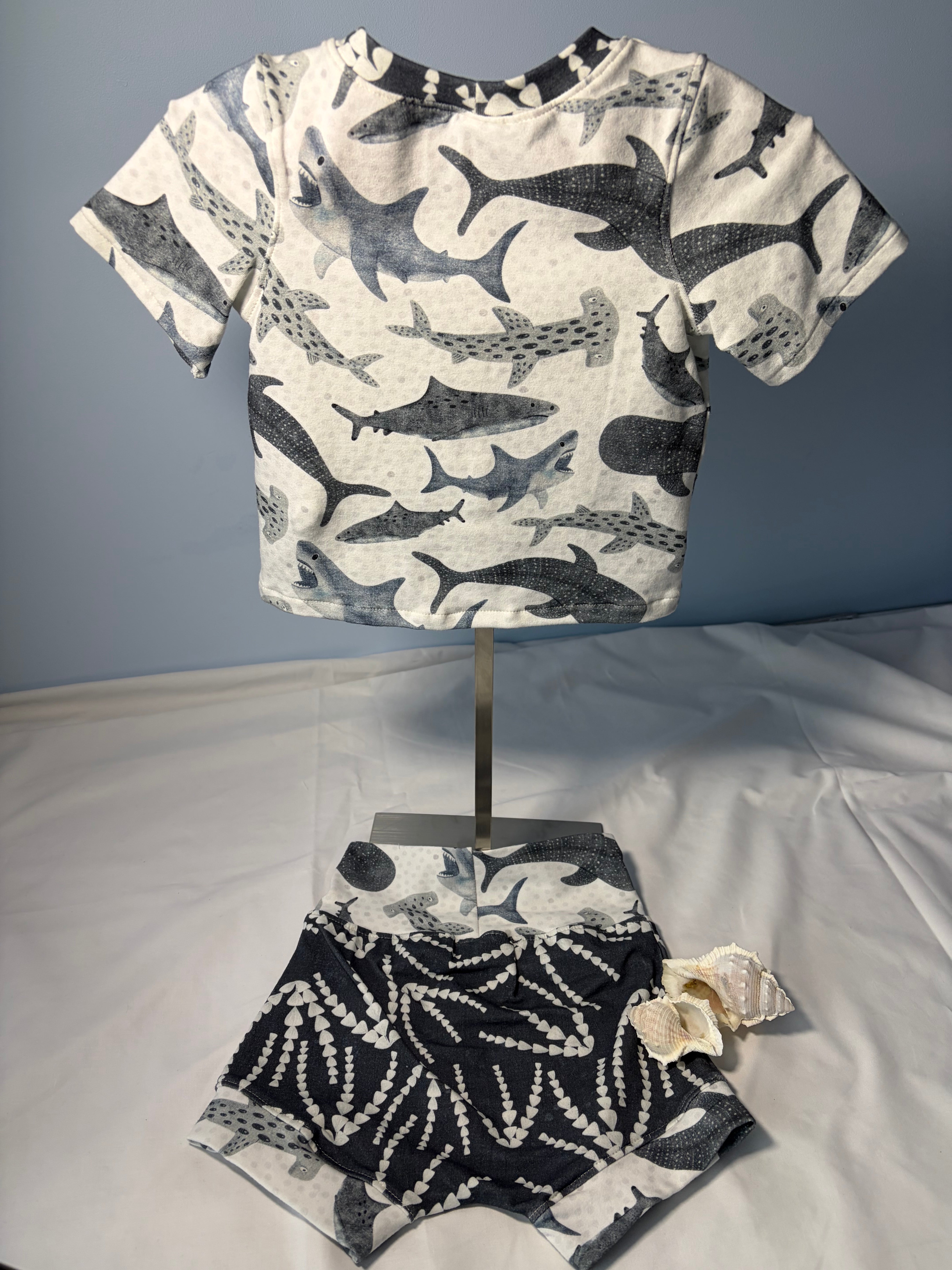 EOFY SALE SHARK TEE AND SHORTS SET 12-18 months