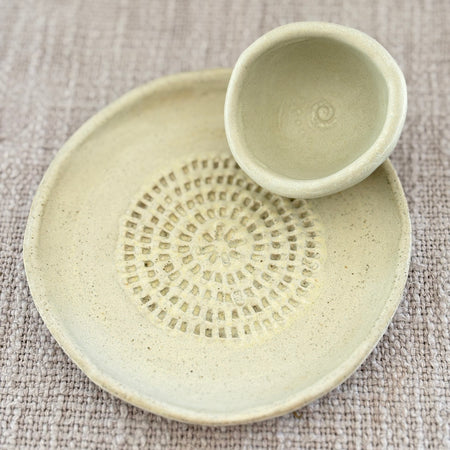 Garlic Shredder & Condiment Bowl ~ Shell