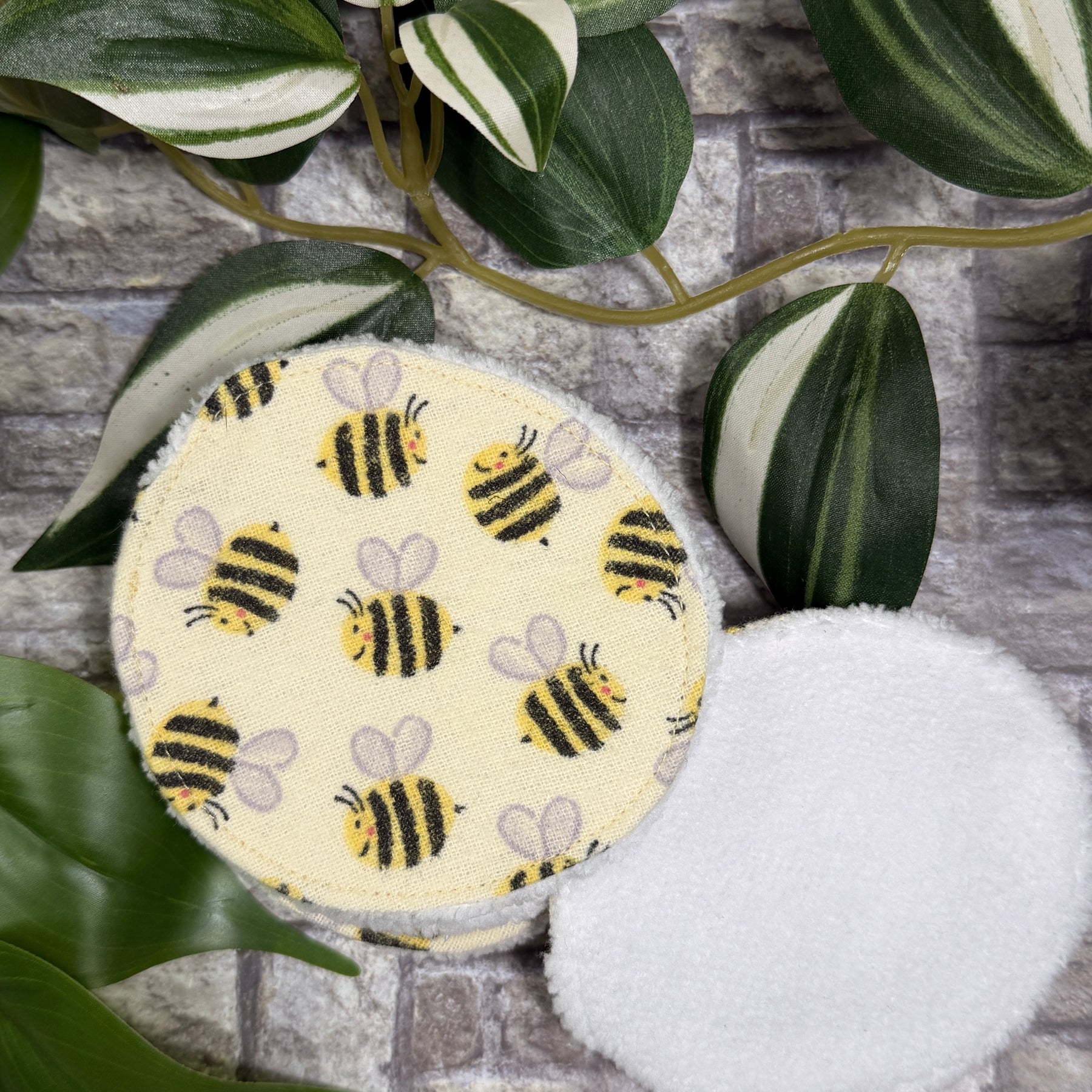 Face Cleansing & Makeup Remover Pads