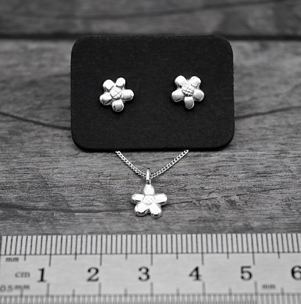Tiny Flower Gift Set - Handmade Sterling Silver Jewellery