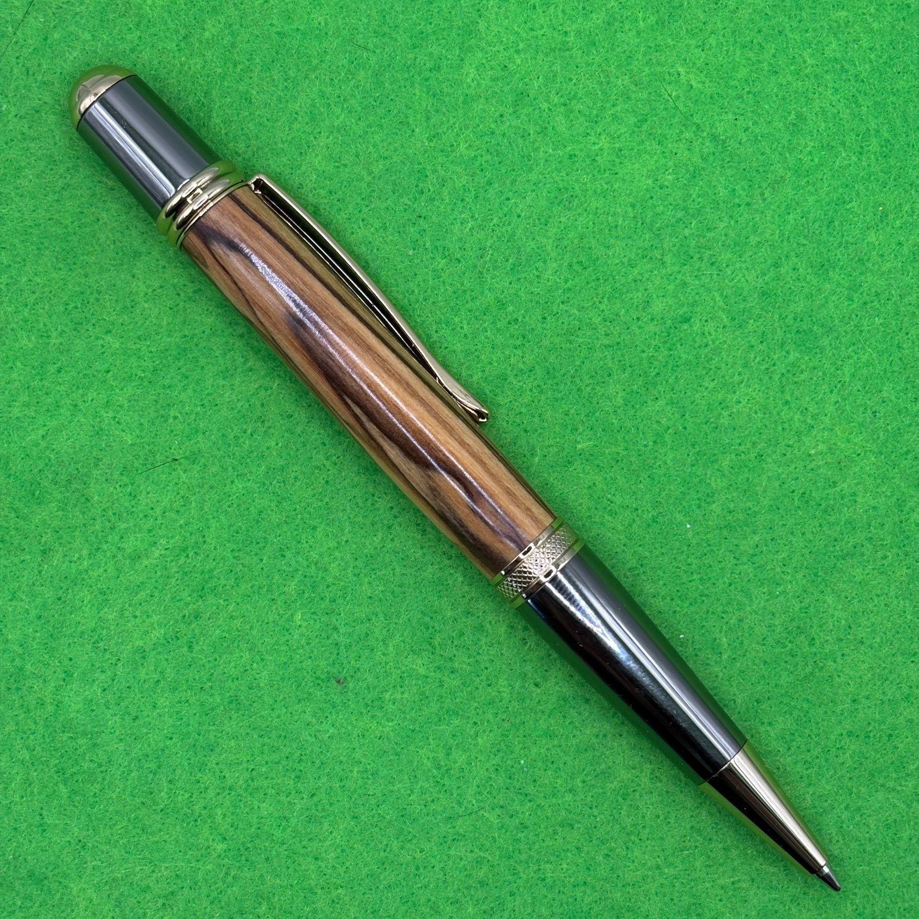 Bethlehem Olive Sierra Pen