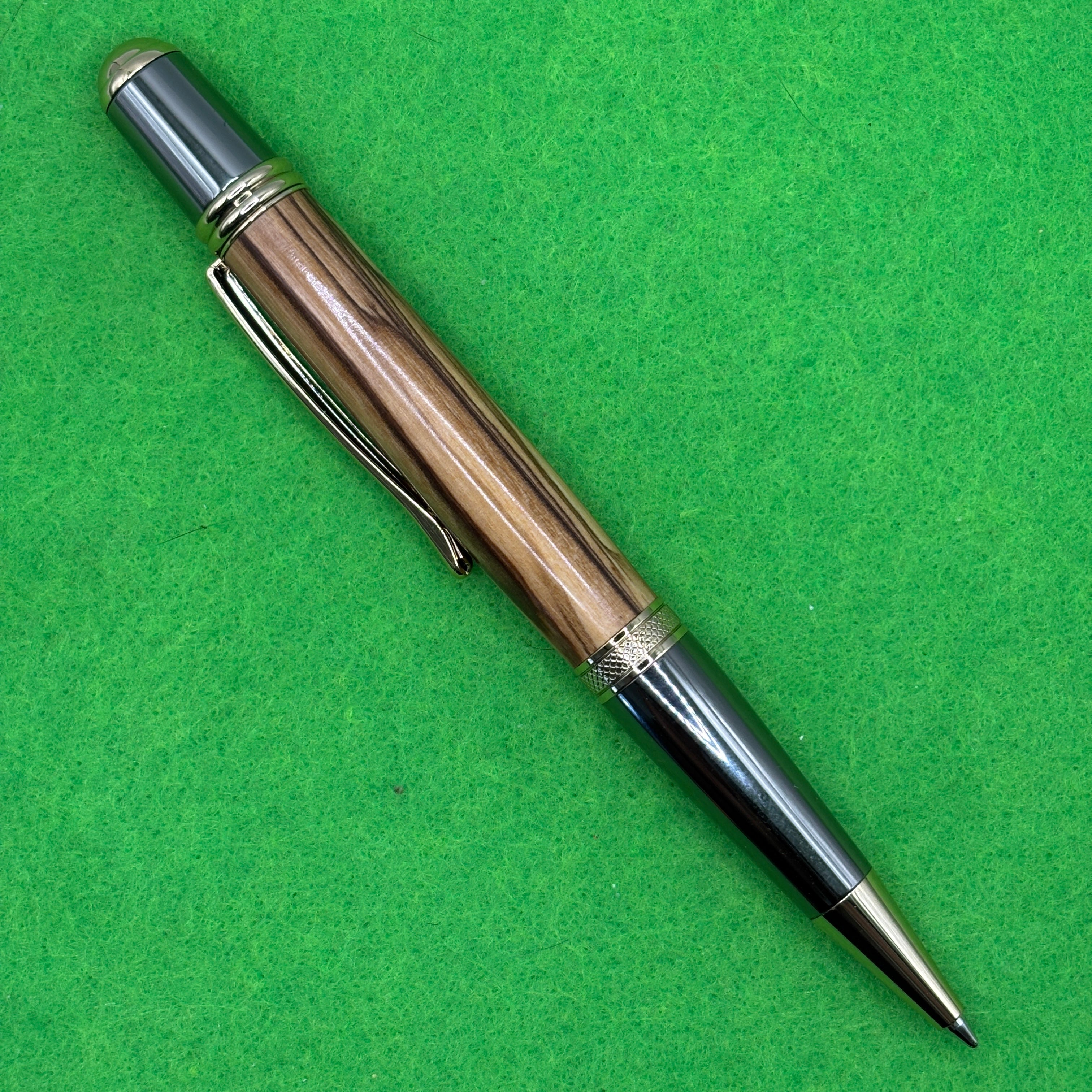 Bethlehem Olive Sierra Pen