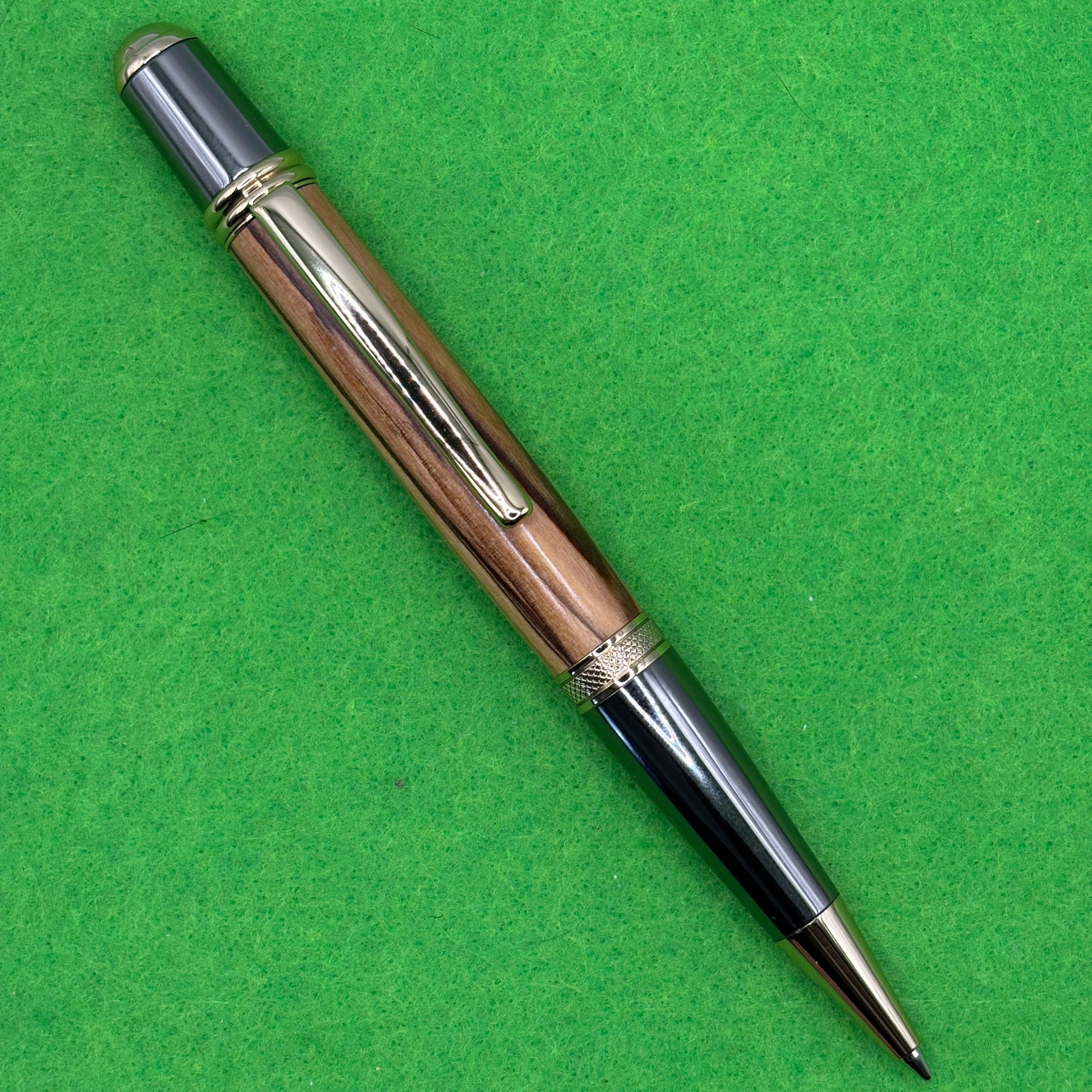 Bethlehem Olive Sierra Pen
