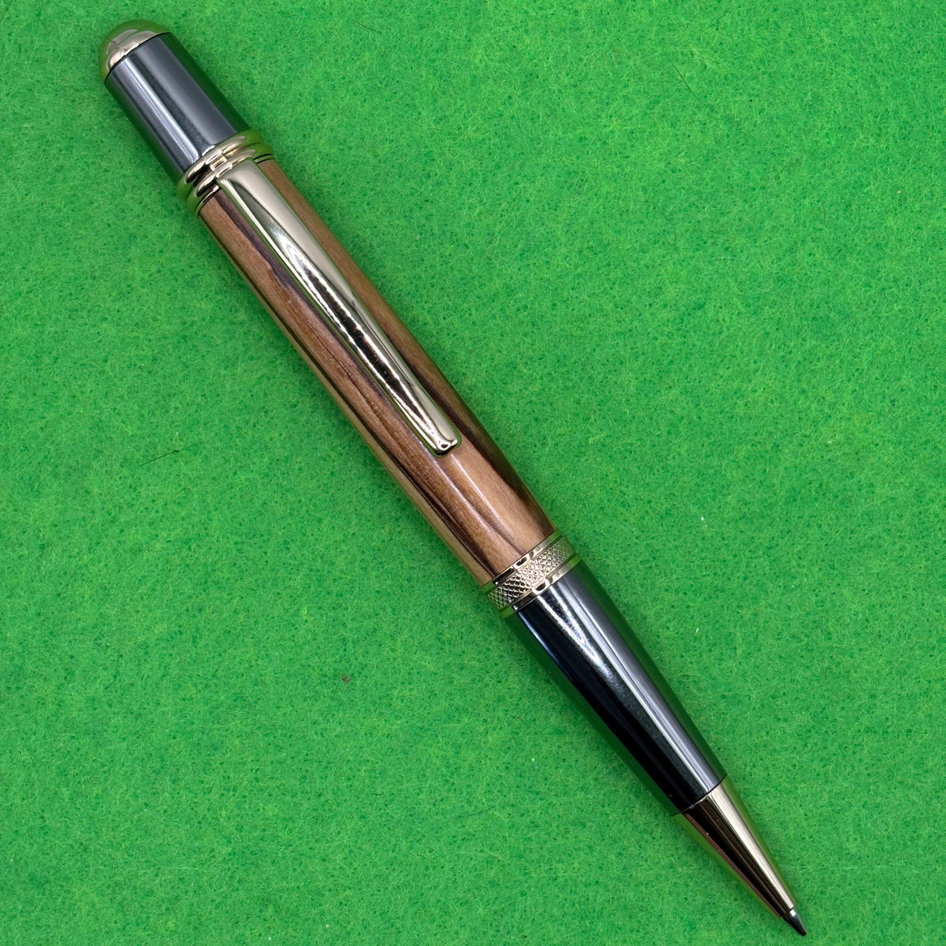 Bethlehem Olive Sierra Pen