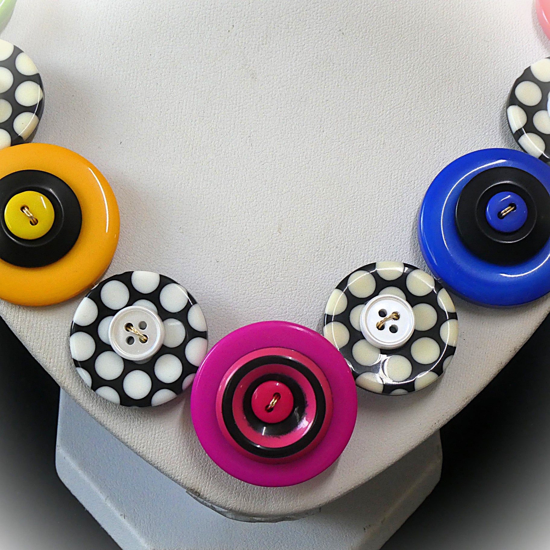 Button necklace - A Spot of Colour
