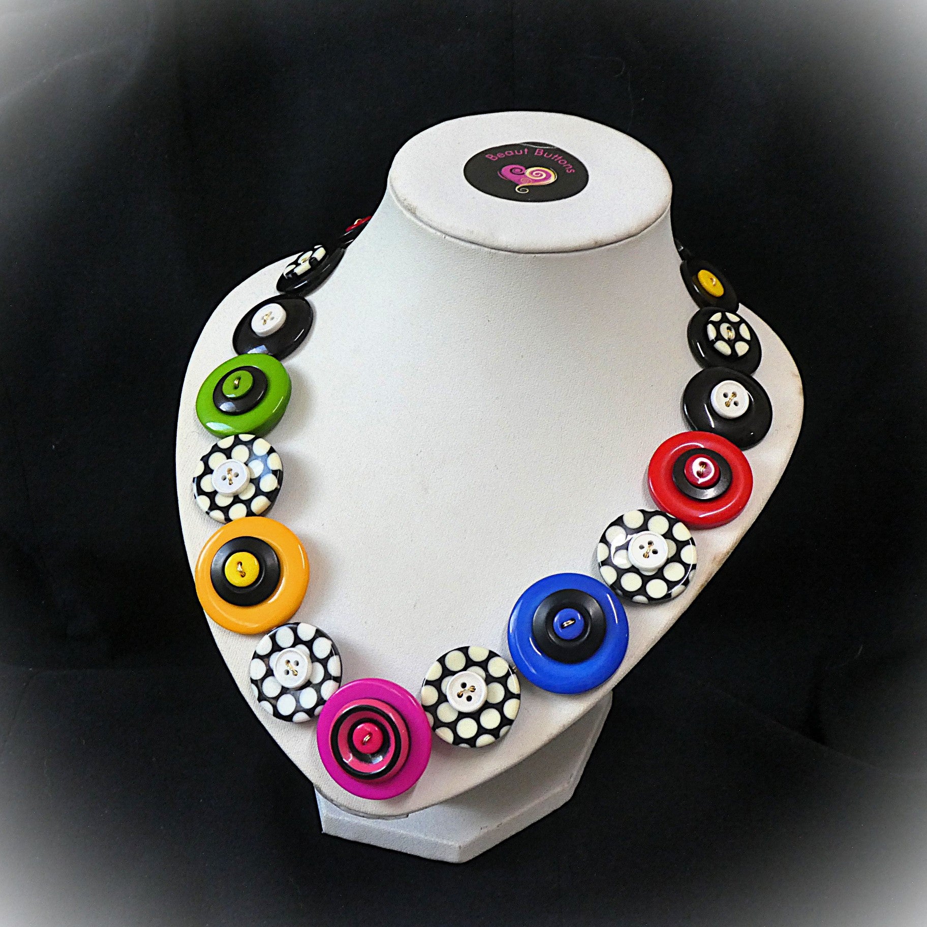 Button necklace - A Spot of Colour