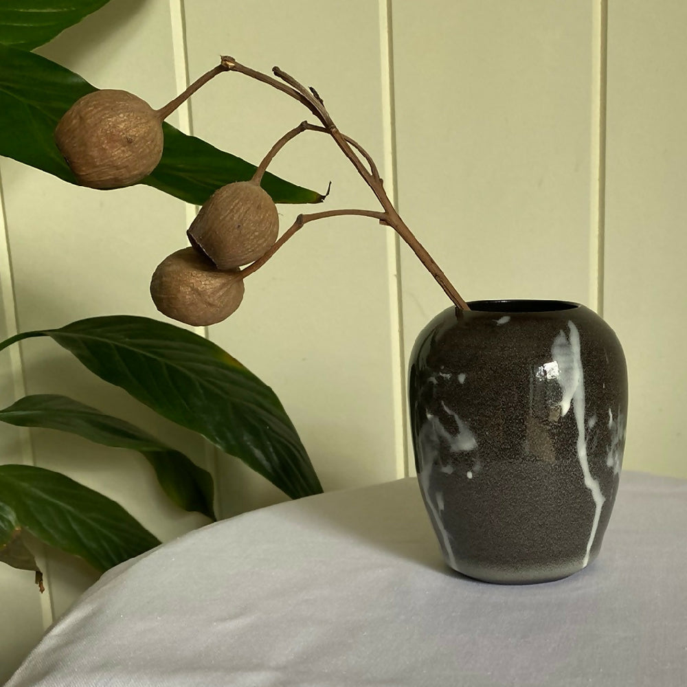 Black bud vase 2