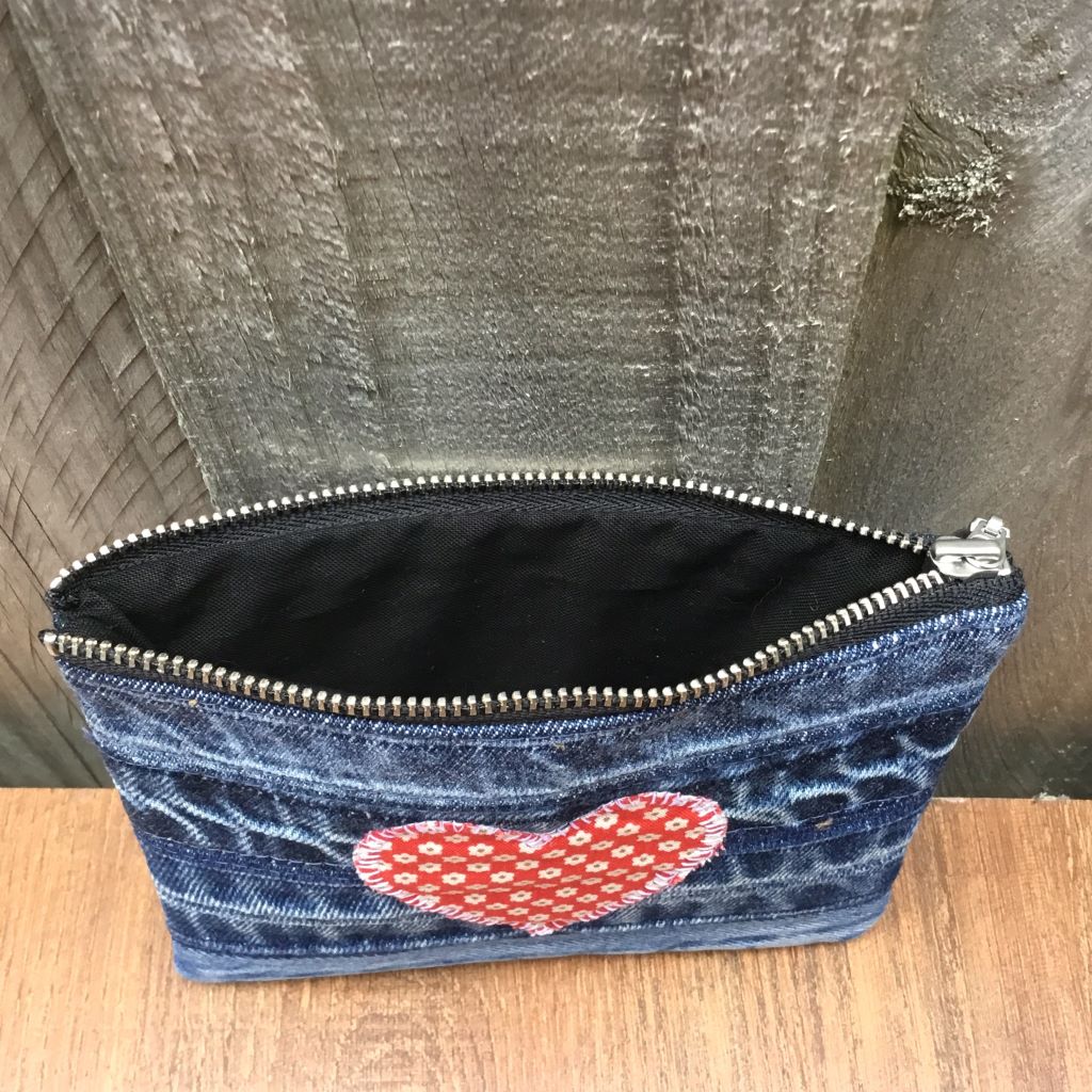Upcycled Denim Cuff Purse – Red and White Flower Heart