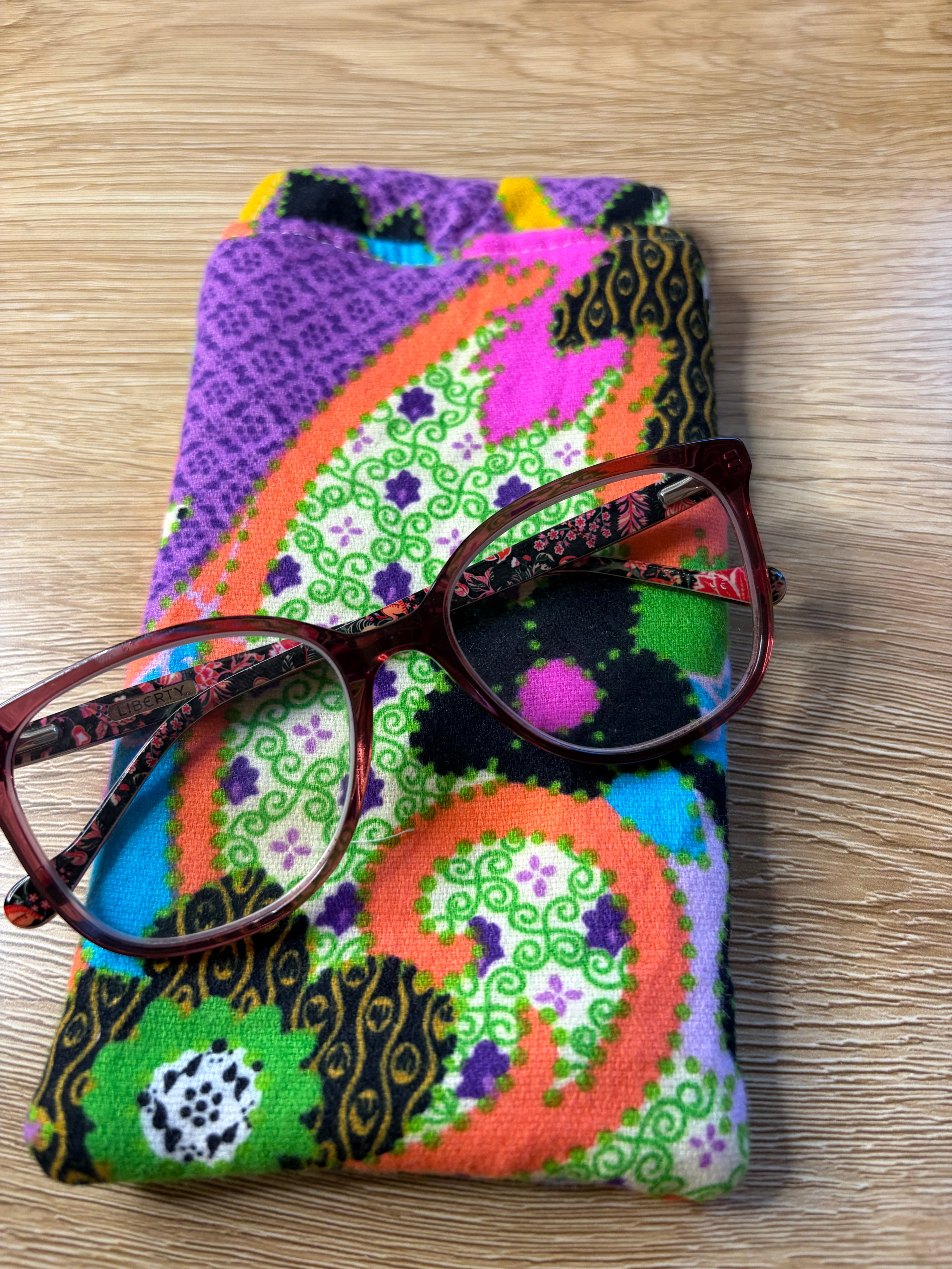 gorgeous bright vintage fabric sunglass pouch - violetclothing - free postage