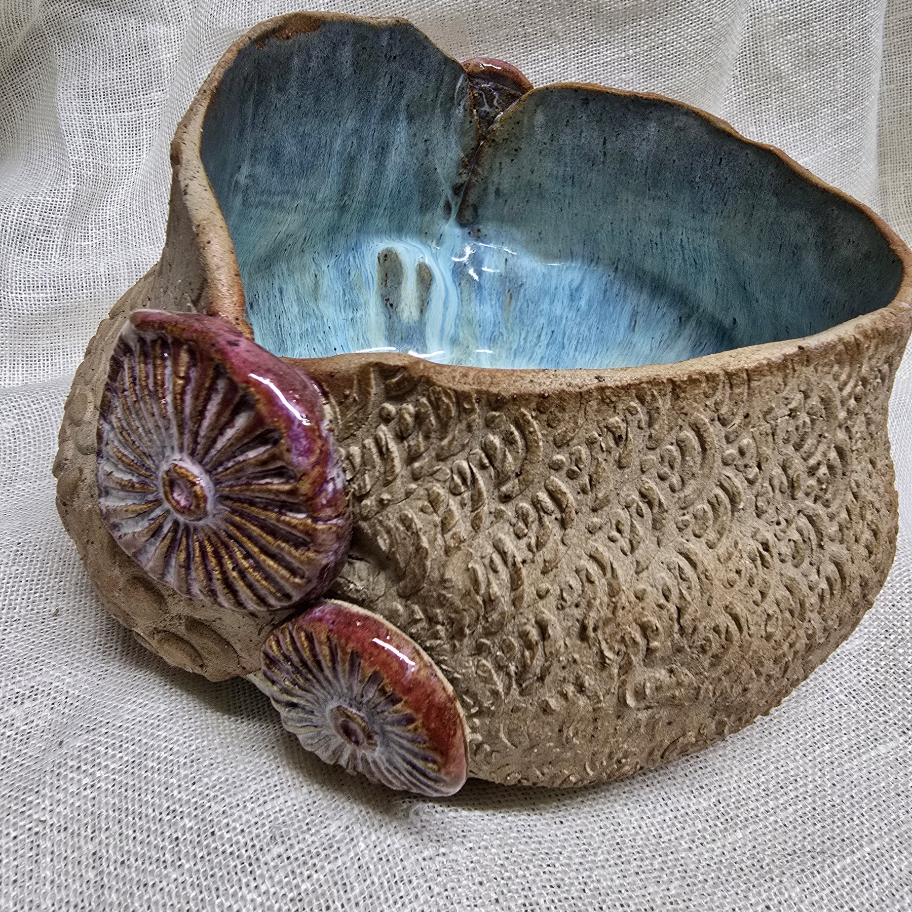 Rockpool series. Large textured bowl