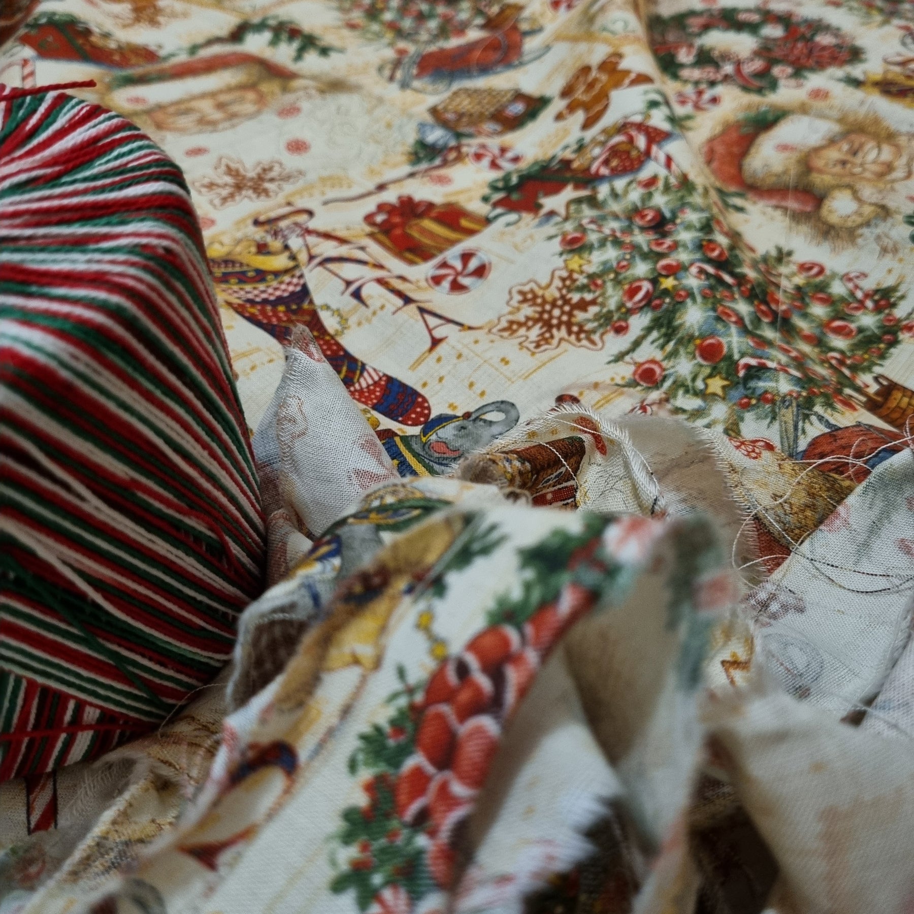 Handwoven Christmas fabric table runner festive print