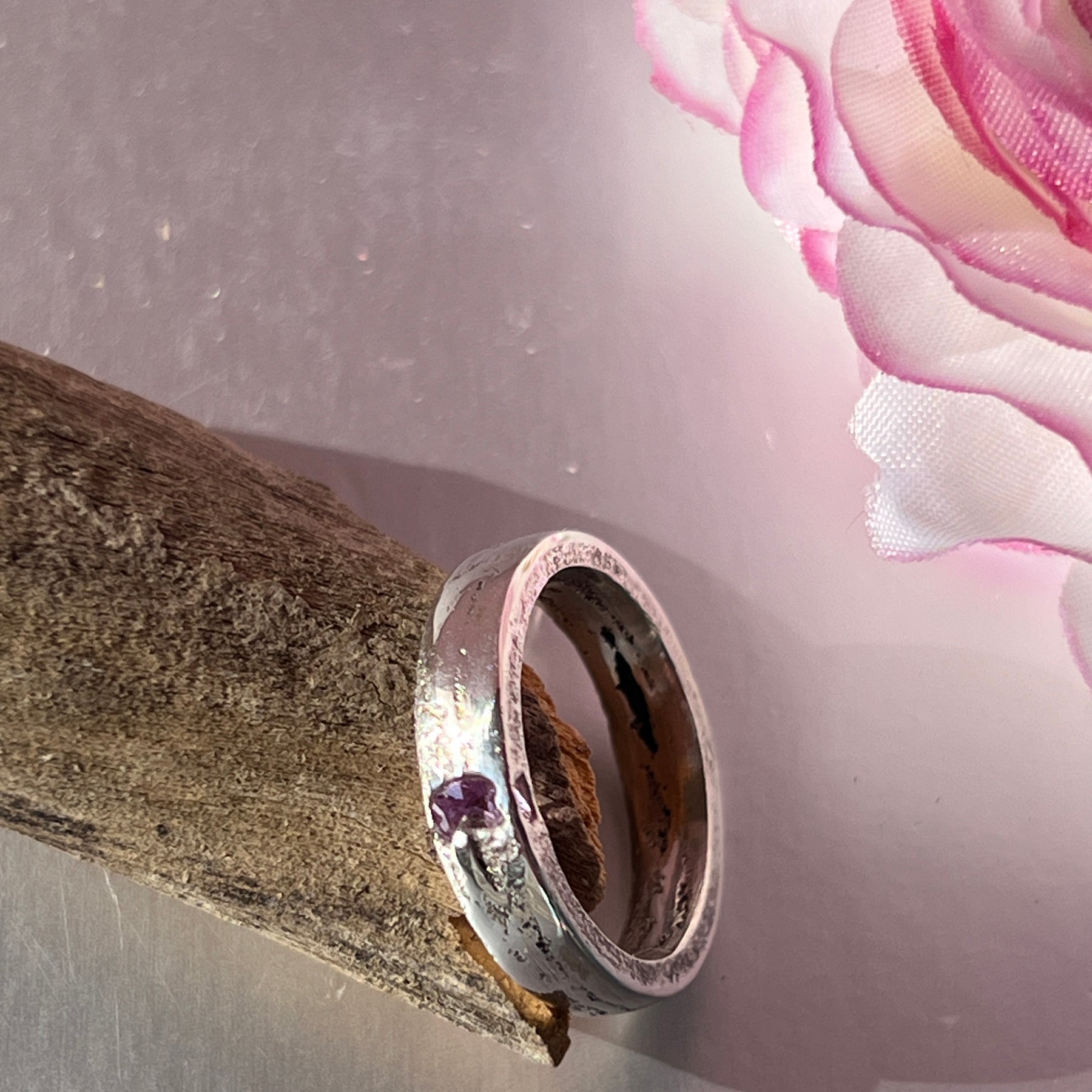 “Tambo Pink”- Sterling Silver ring with sapphire