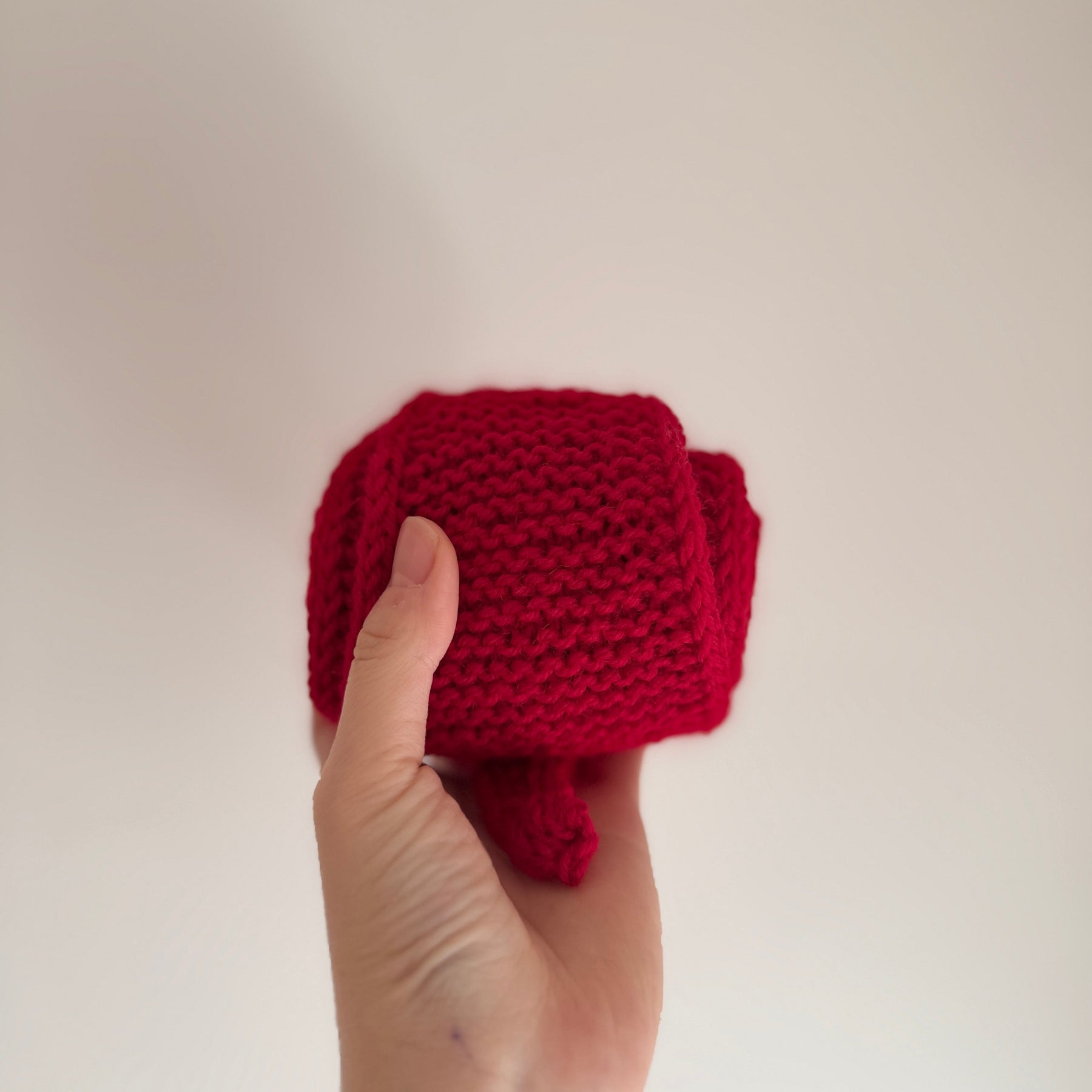 Sophie scarf in hot red