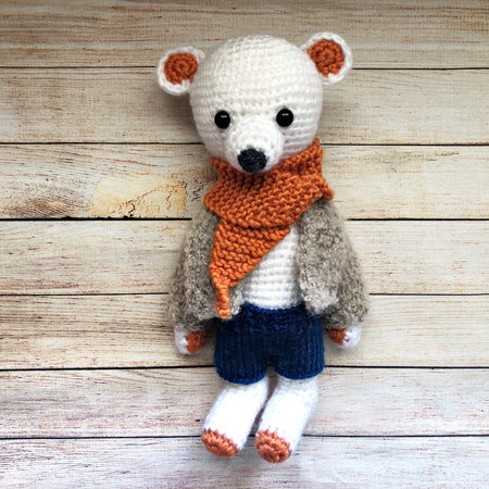 Handmade Polar Bear Amigurumi – Dressed Teddy Doll with Removable Clothes – 22 cm