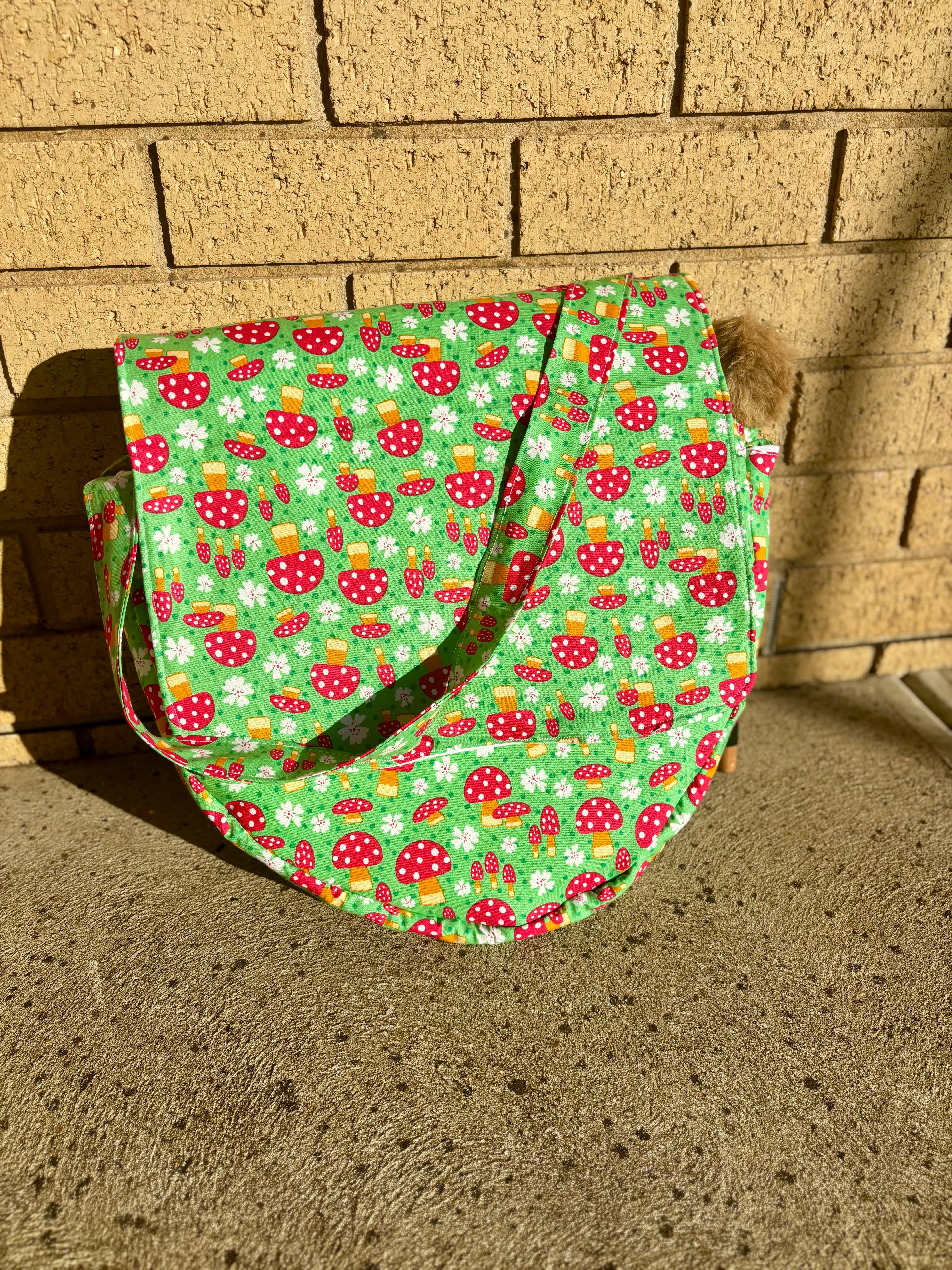 Handmade Hide drum bag fits 14”-16”