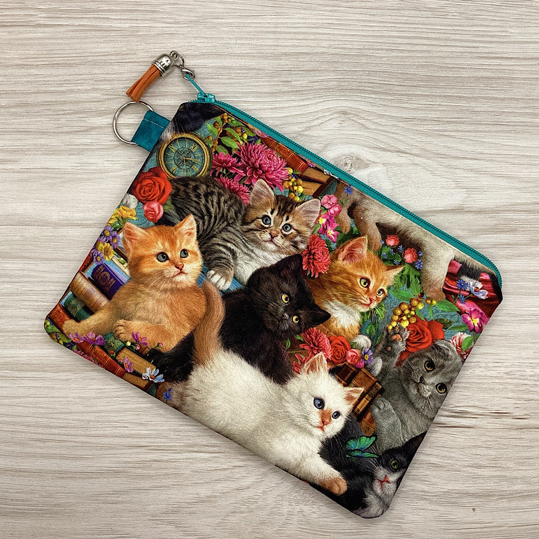 Cats kittens Zip Pouch (21cm x 16cm) Fully lined, lightly padded