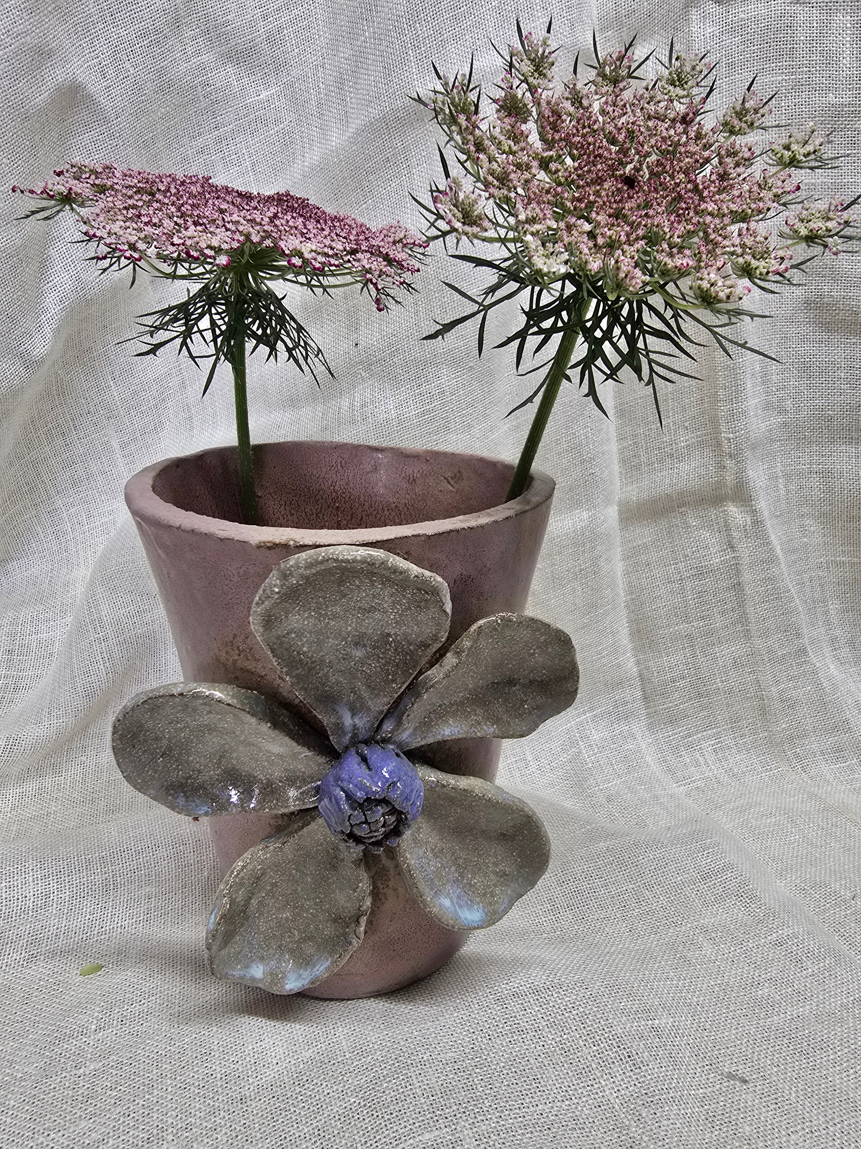 Large vase with big flower