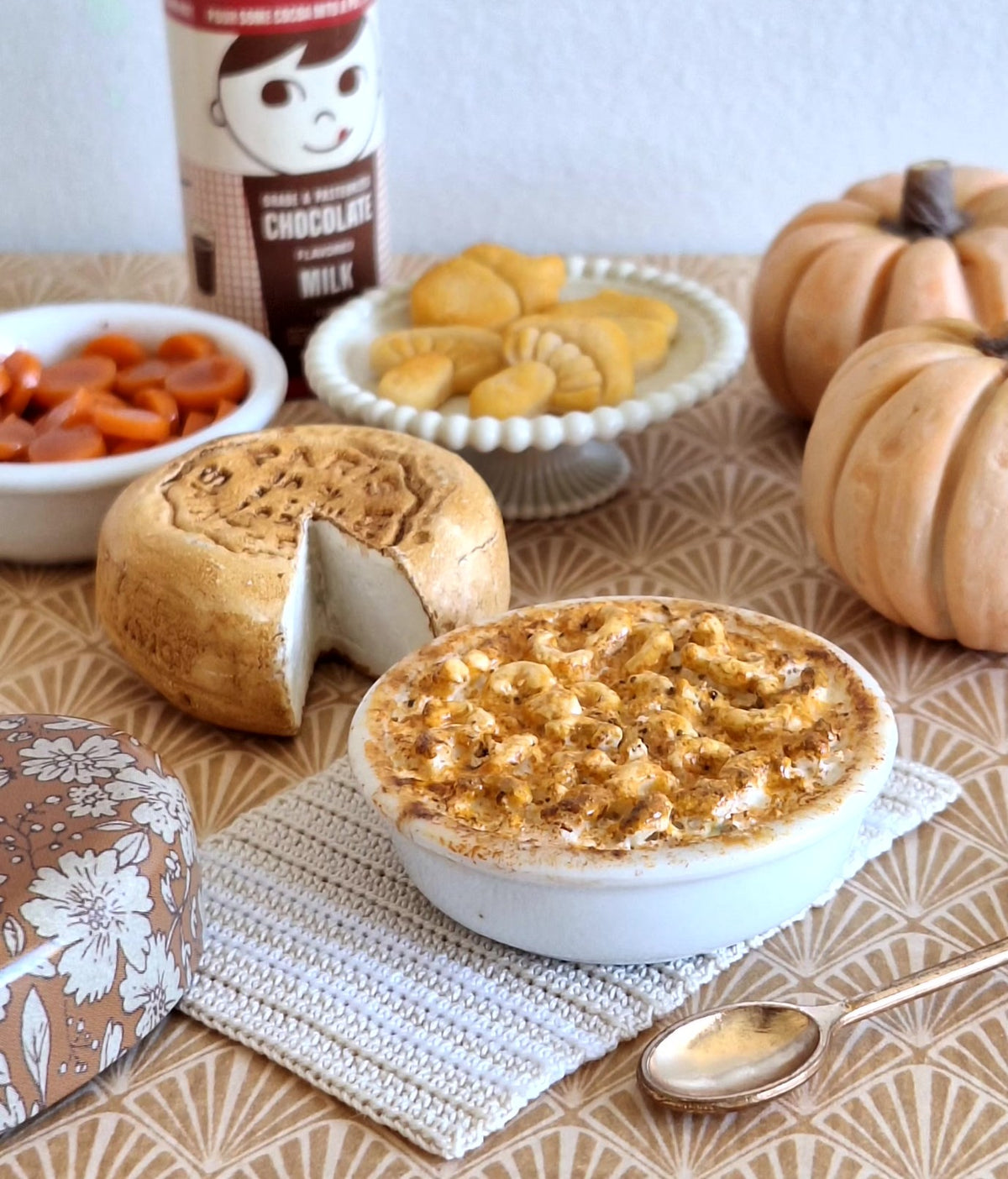 Baked Macaroni and Cheese (with metal serving spoon)